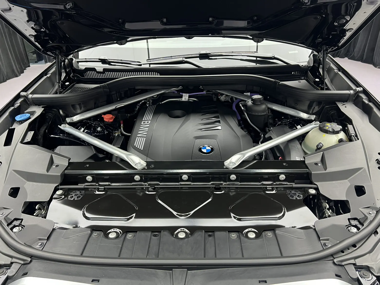 BMW X5, 2025 9