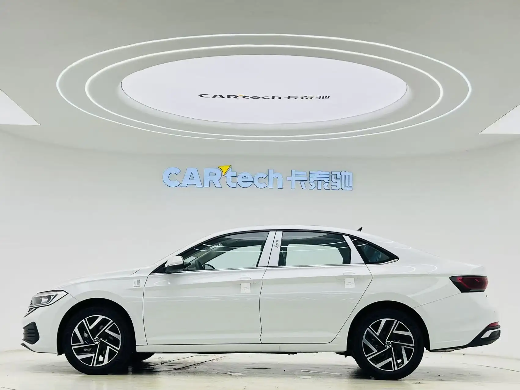 Volkswagen Sagitar, 2025 8