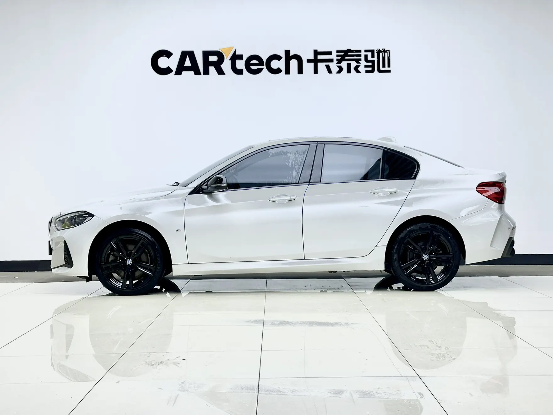 BMW 125i, 2022 все фото