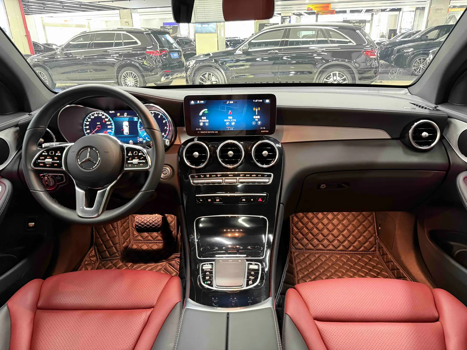 Mercedes-Benz GLC 260 4MATIC, 2023 8