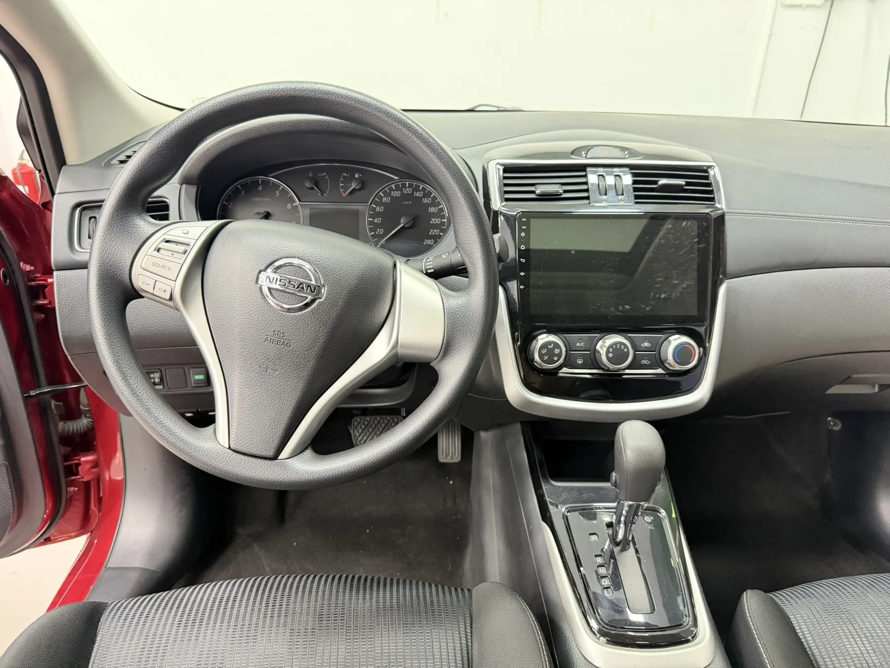 Nissan Tiida, 2020 10