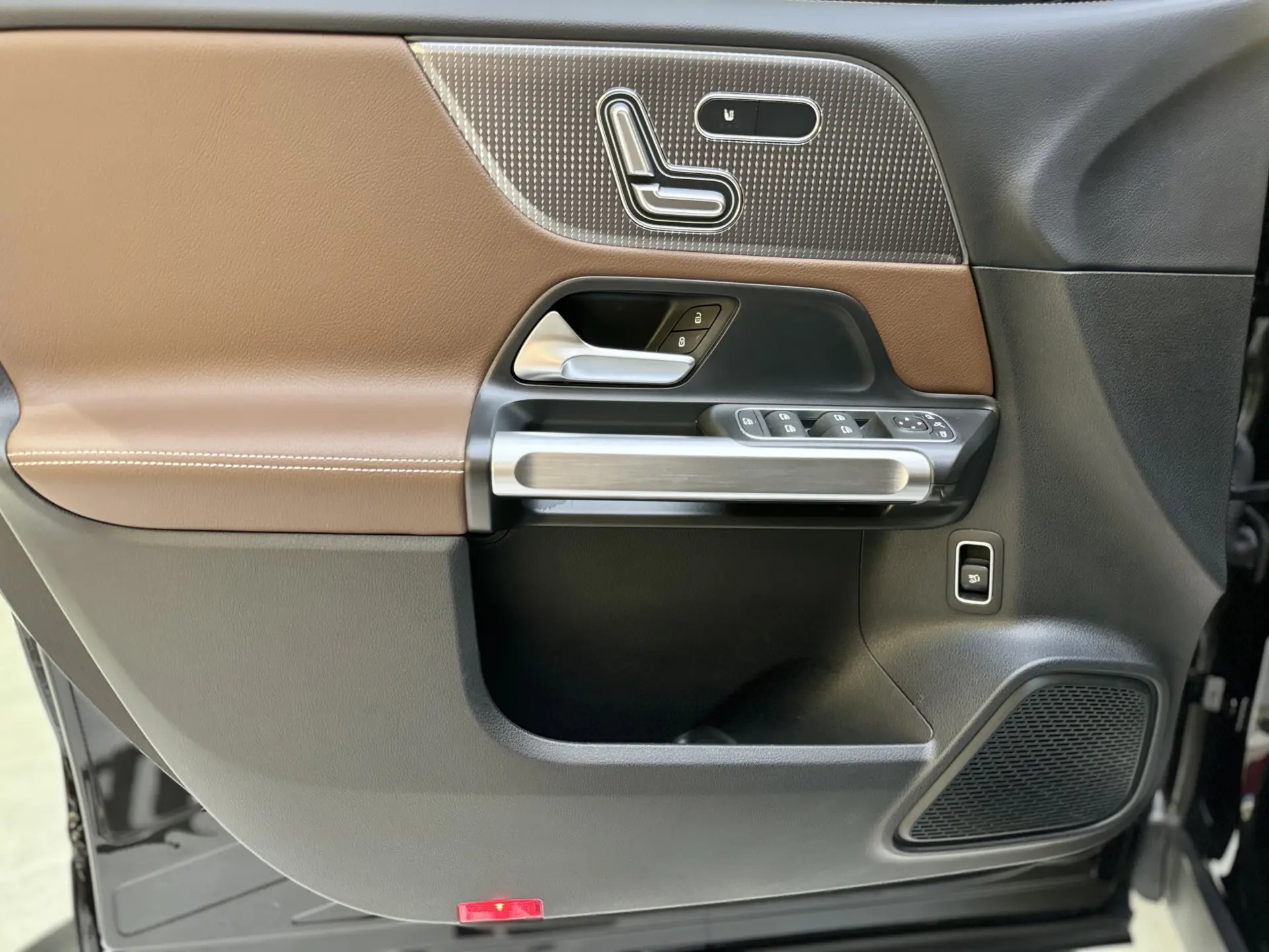 Mercedes-Benz GLB, 2023 16