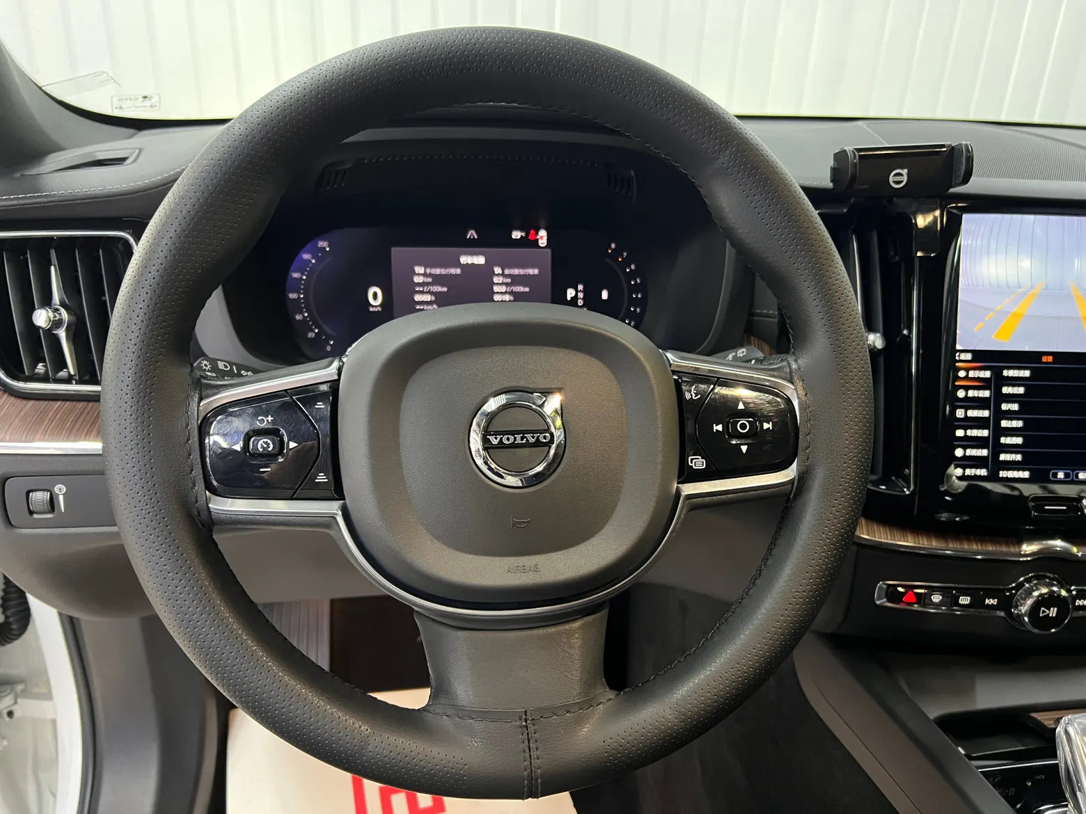 Volvo XC60, 2022 9