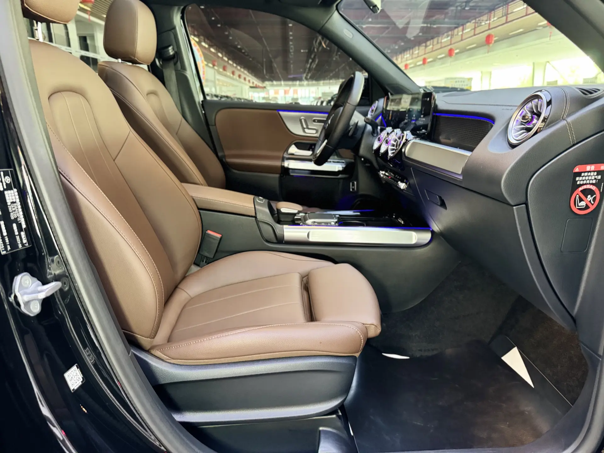 Mercedes-Benz GLB, 2023 18