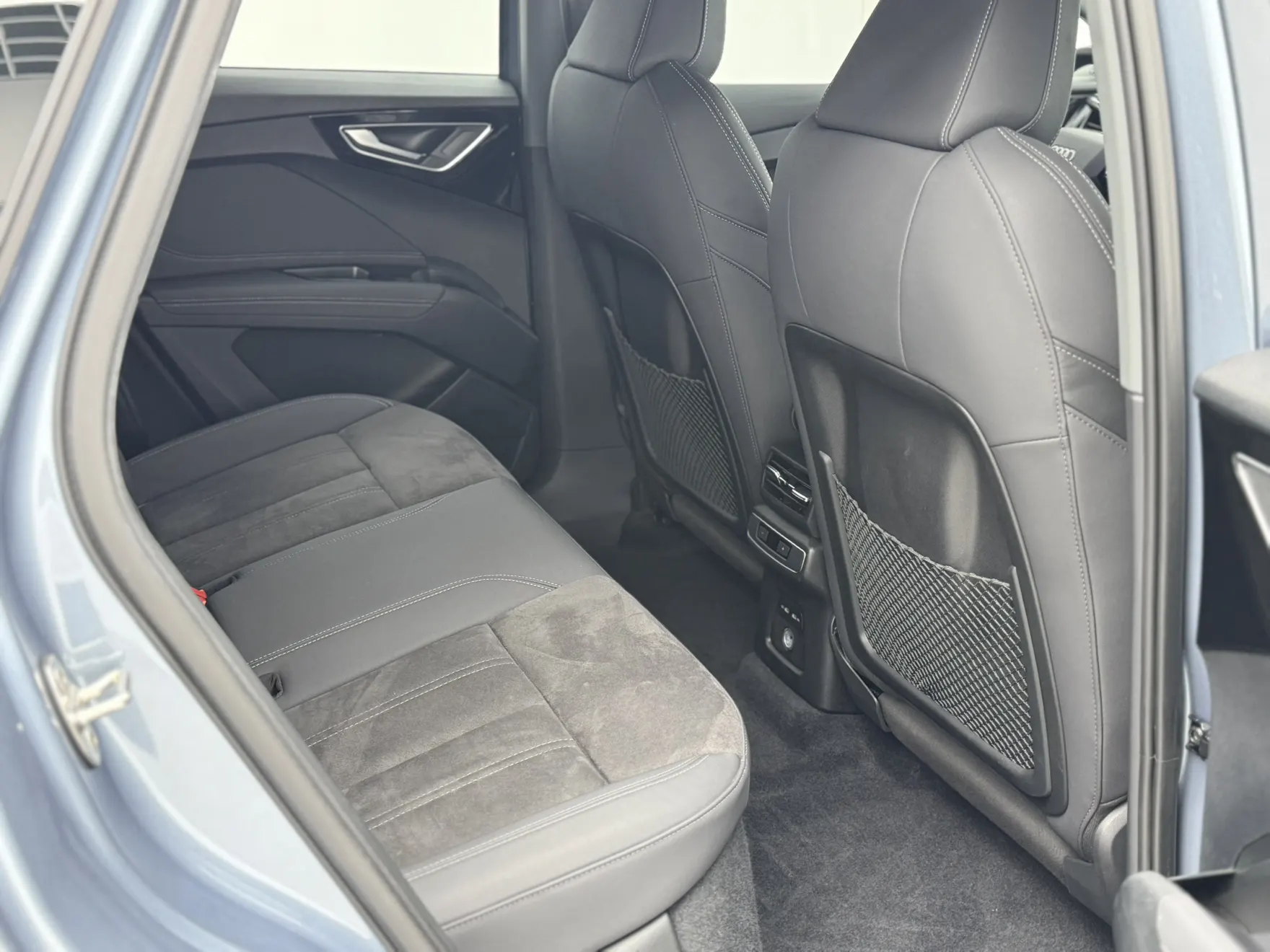 Audi Q4 e-tron, 2023 16