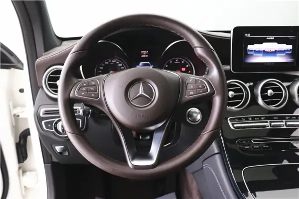 Mercedes-Benz GLC 200 L, 2019 13