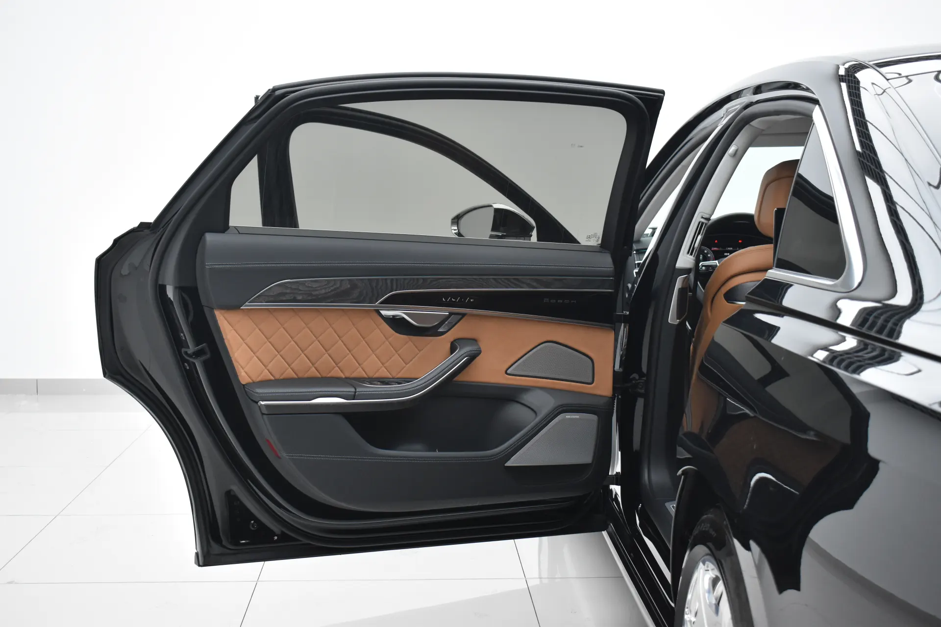 Audi A8L, 2022 15