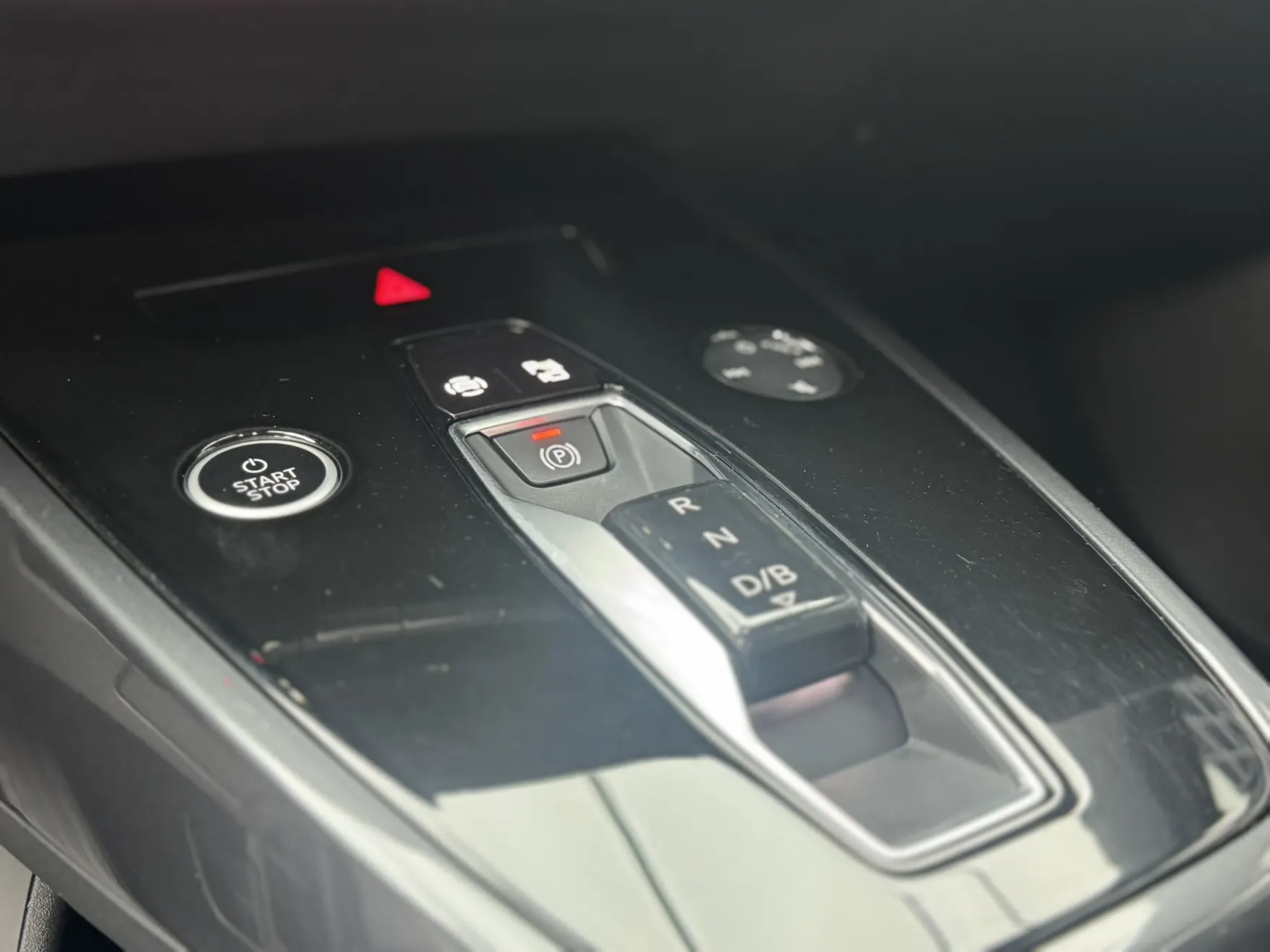 Audi Q4 e-tron, 2023 13