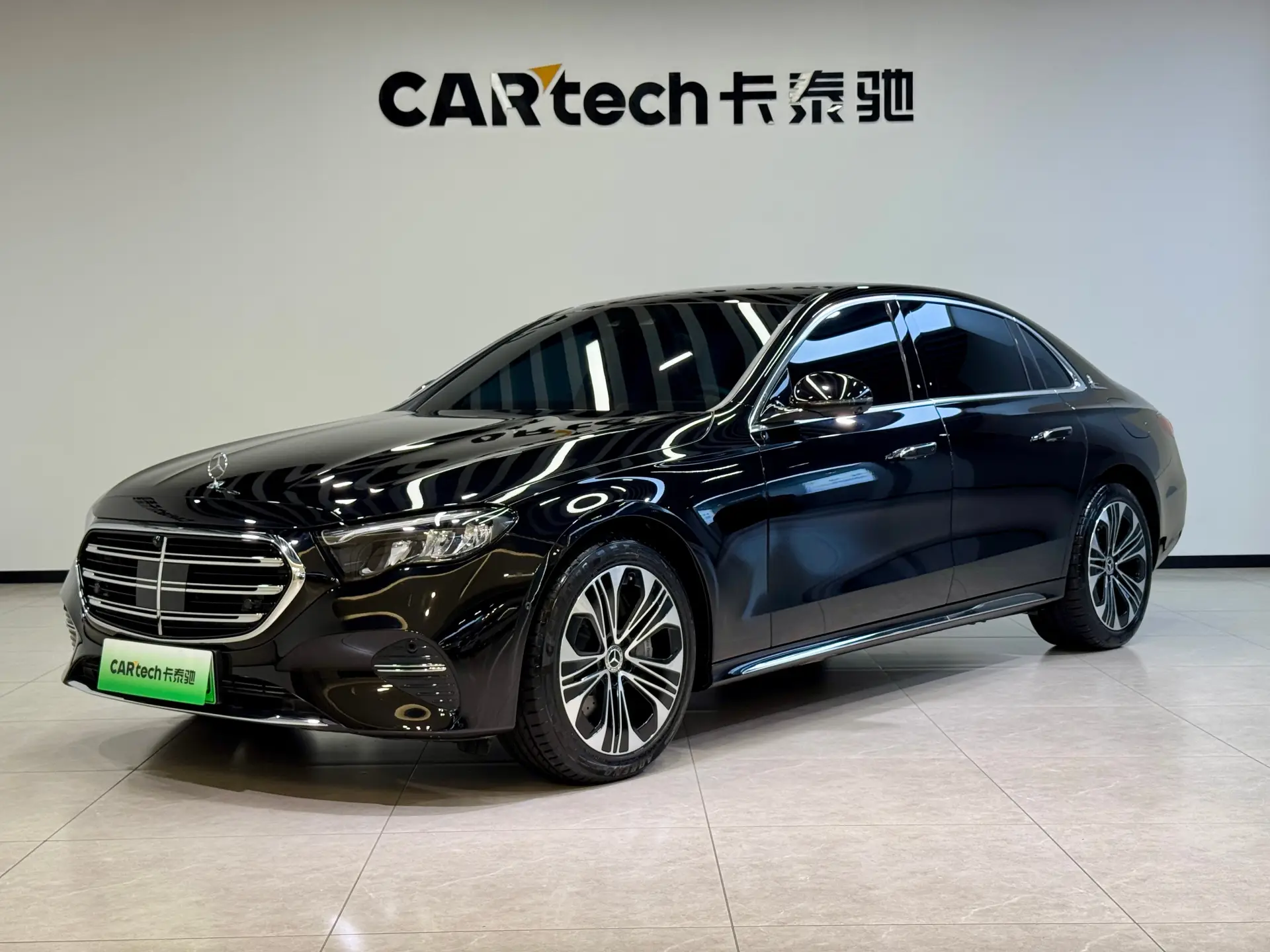 Mercedes-Benz E 350 e, 2025 22