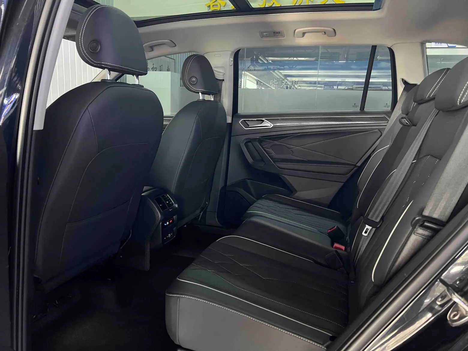 Volkswagen Tiguan L, 2023 13