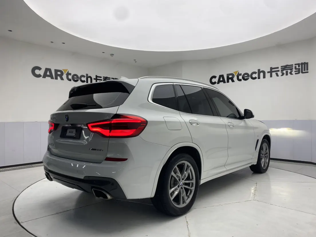 BMW X1, 2021 все фото