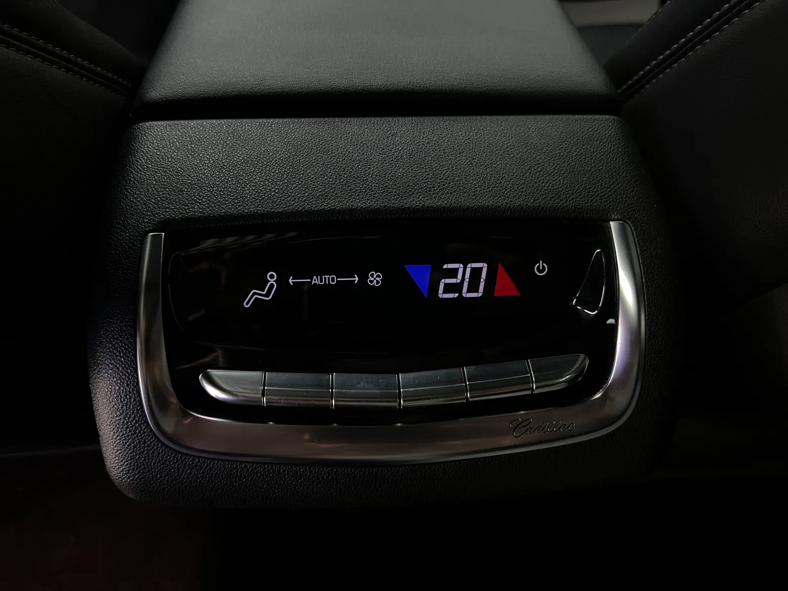 Cadillac XT6, 2021 13