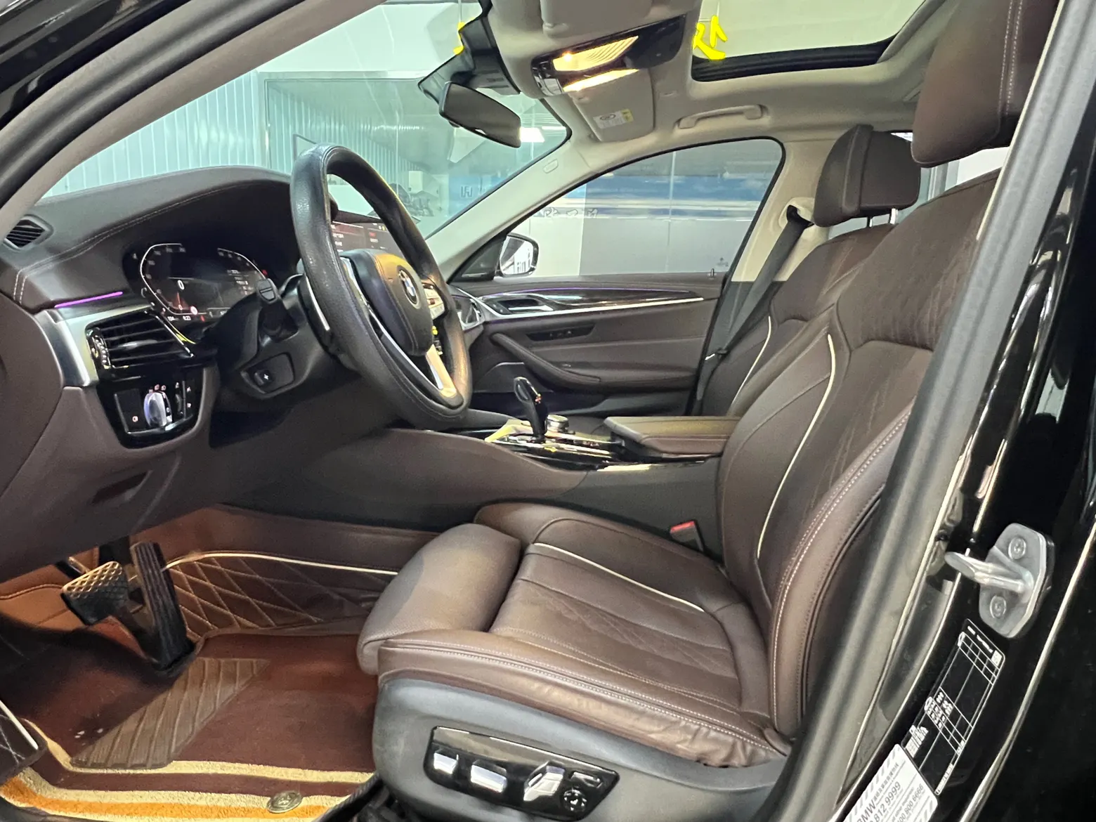BMW 530Li, 2023 12