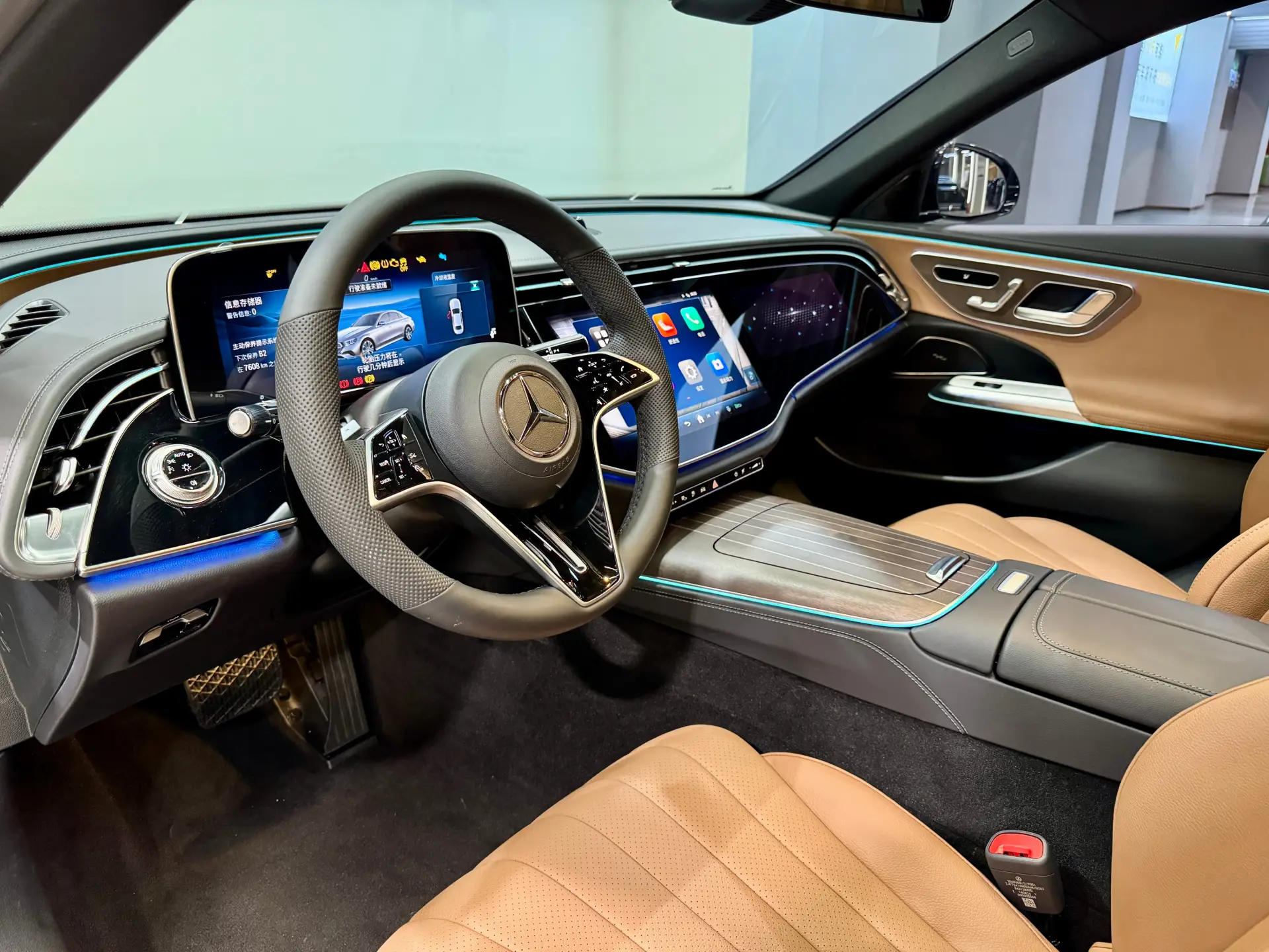 Mercedes-Benz E 350 e, 2025 7