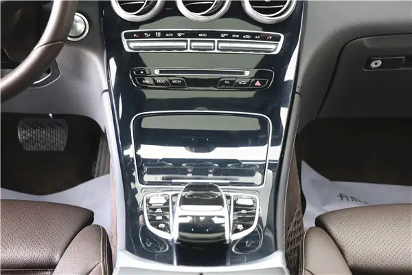 Mercedes-Benz GLC 200 L, 2019 16