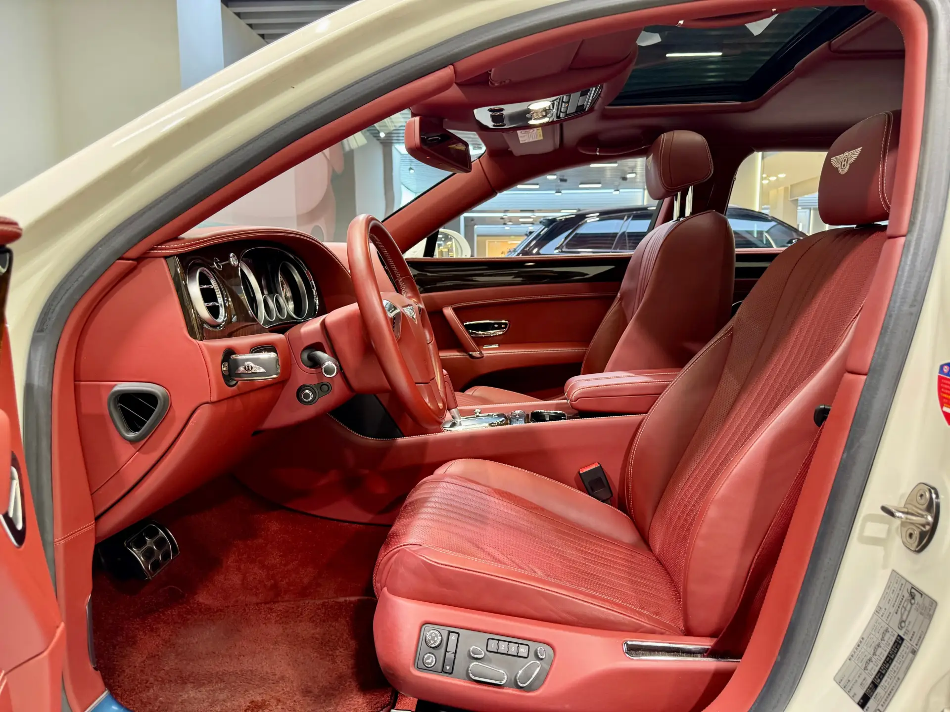 Bentley Flying Spur, 2018 7
