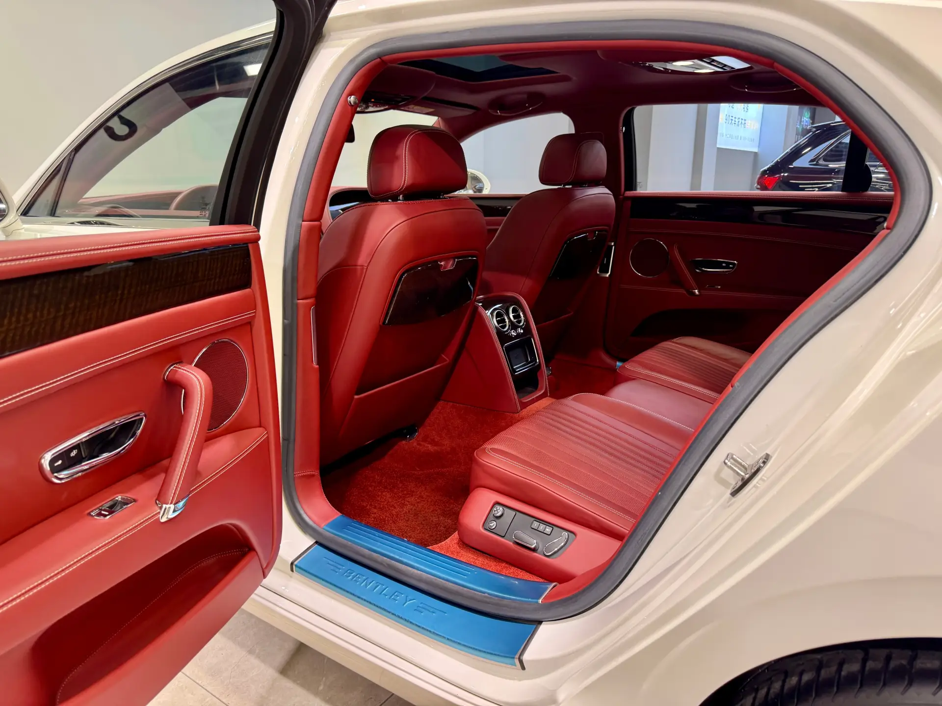 Bentley Flying Spur, 2018 17