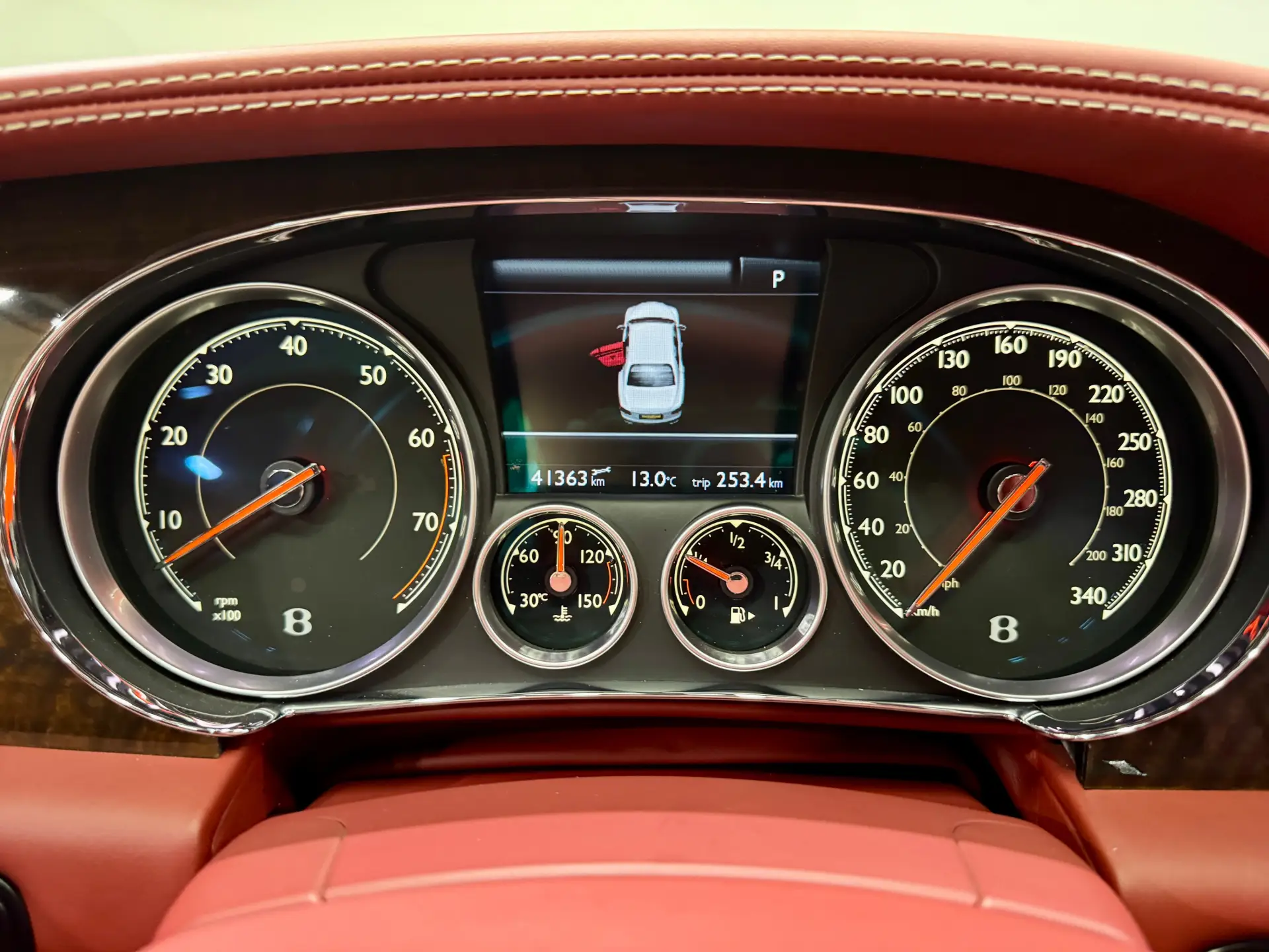 Bentley Flying Spur, 2018 11