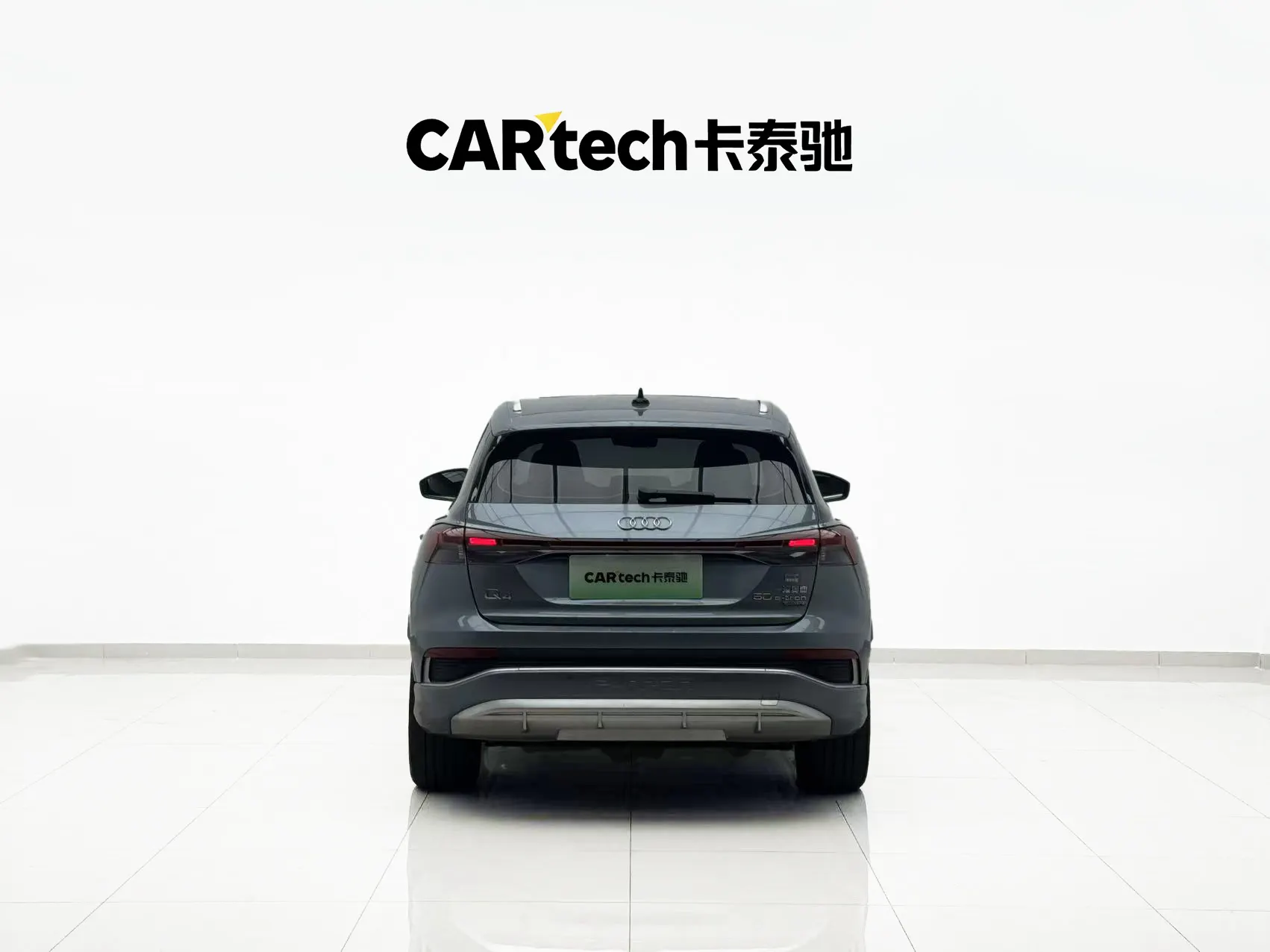 Audi Q4 e-tron, 2023 все фото
