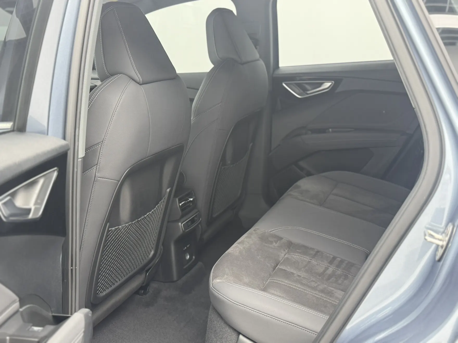 Audi Q4 e-tron, 2023 18