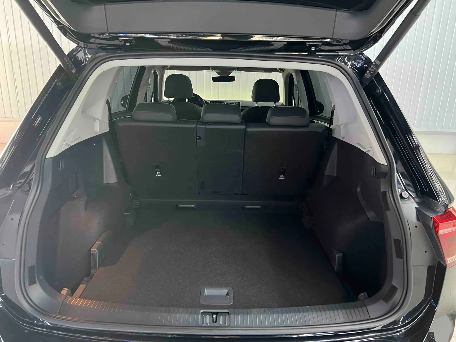 Volkswagen Tiguan L, 2023 7