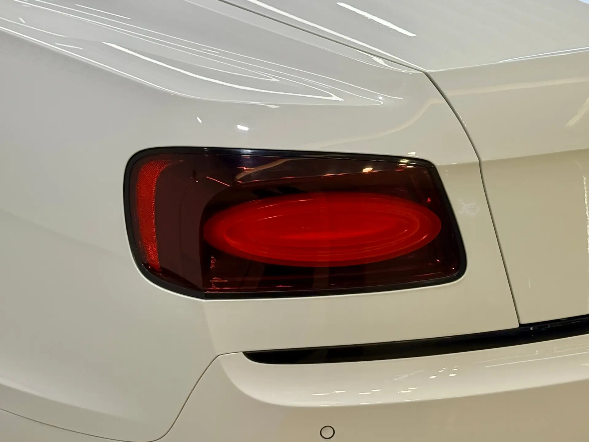 Bentley Flying Spur, 2018 4