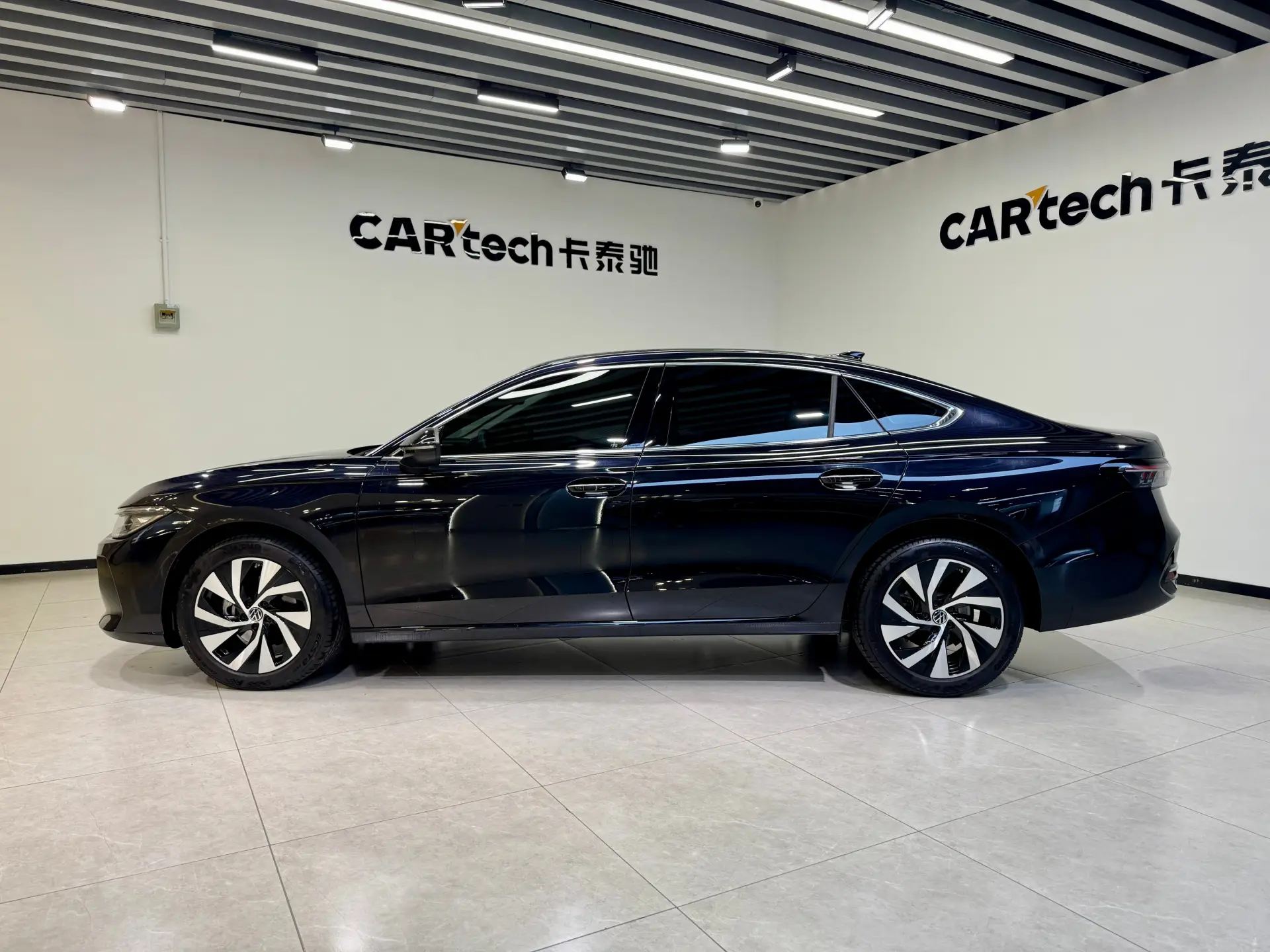 Volkswagen Passat, 2025 29