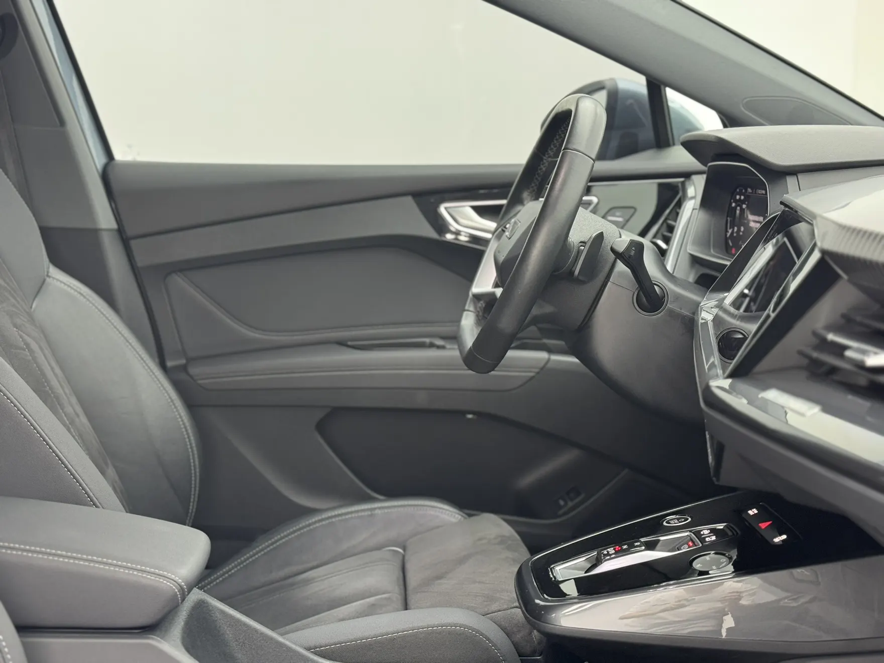 Audi Q4 e-tron, 2023 22