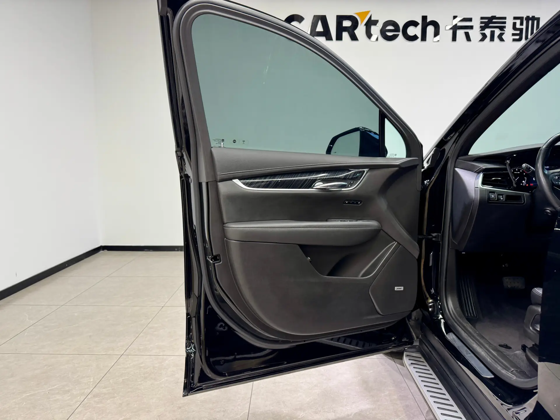 Cadillac XT6, 2022 все фото