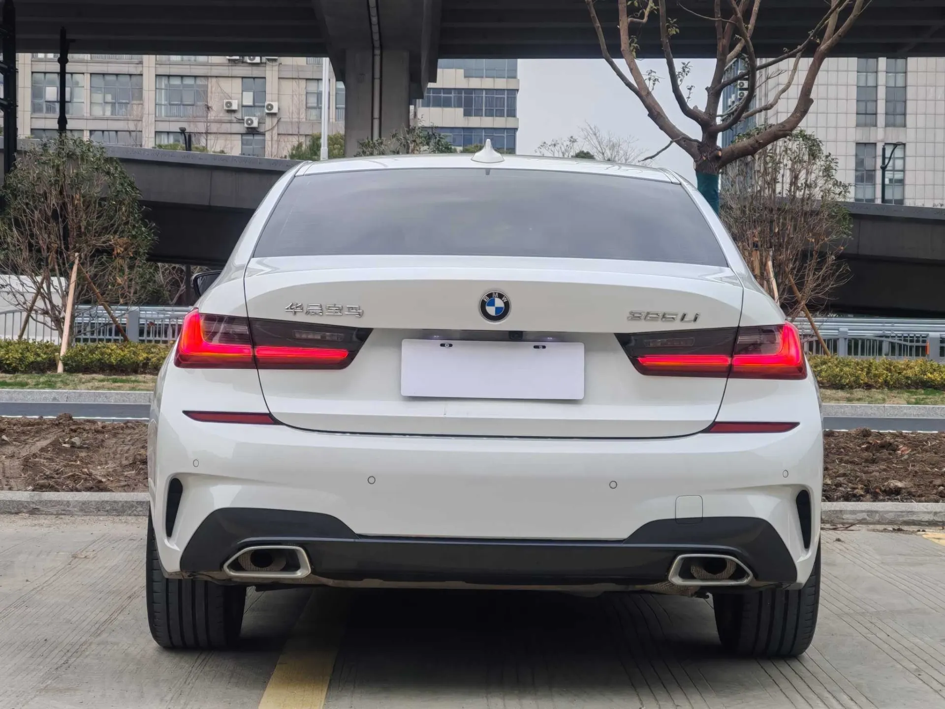 BMW 325Li, 2021 все фото