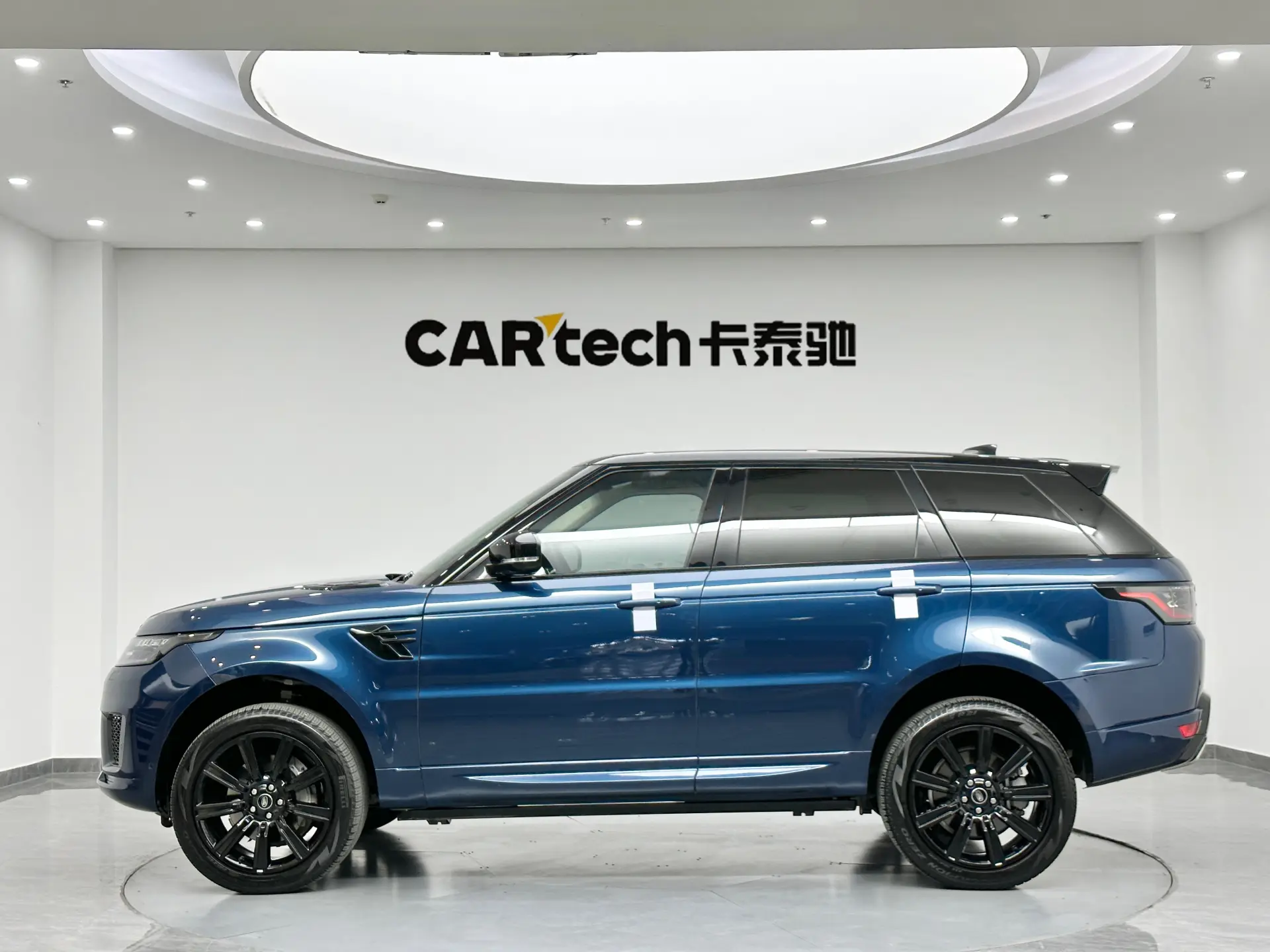 Land Rover Range Rover Sport, 2023 все фото