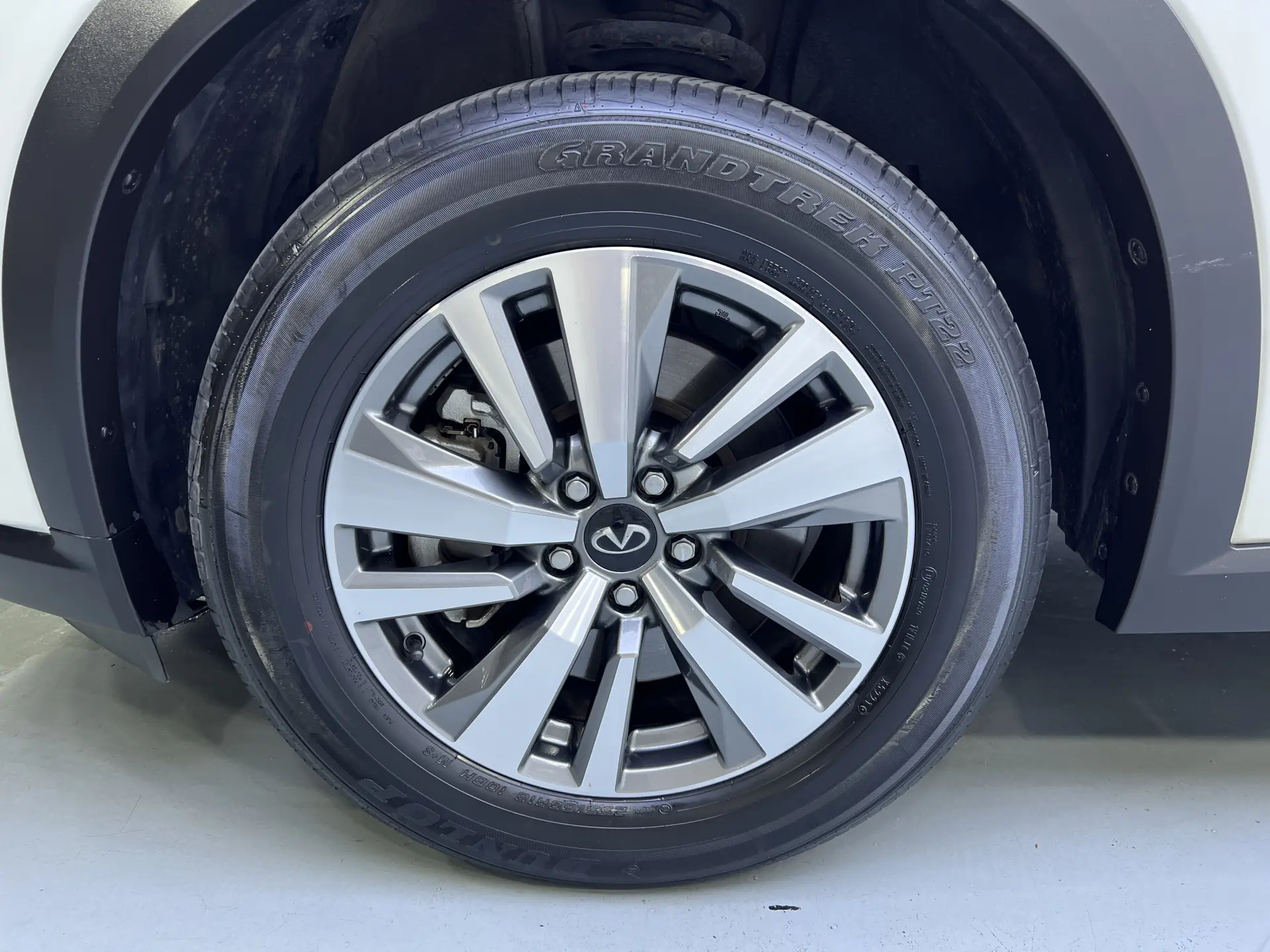 Infiniti QX60, 2023 4