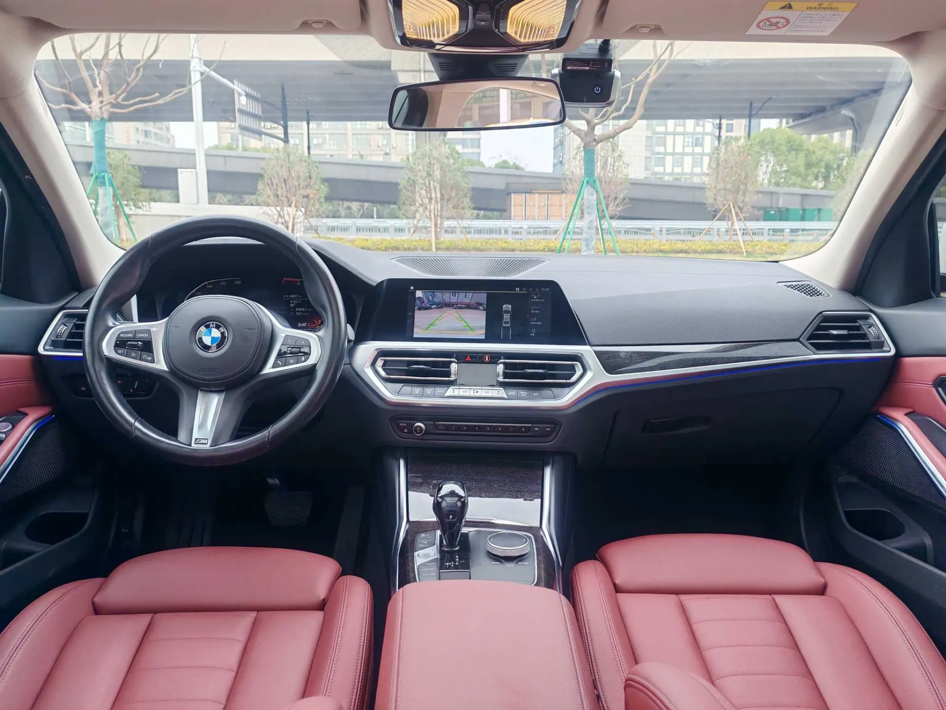 BMW 325Li, 2021 15