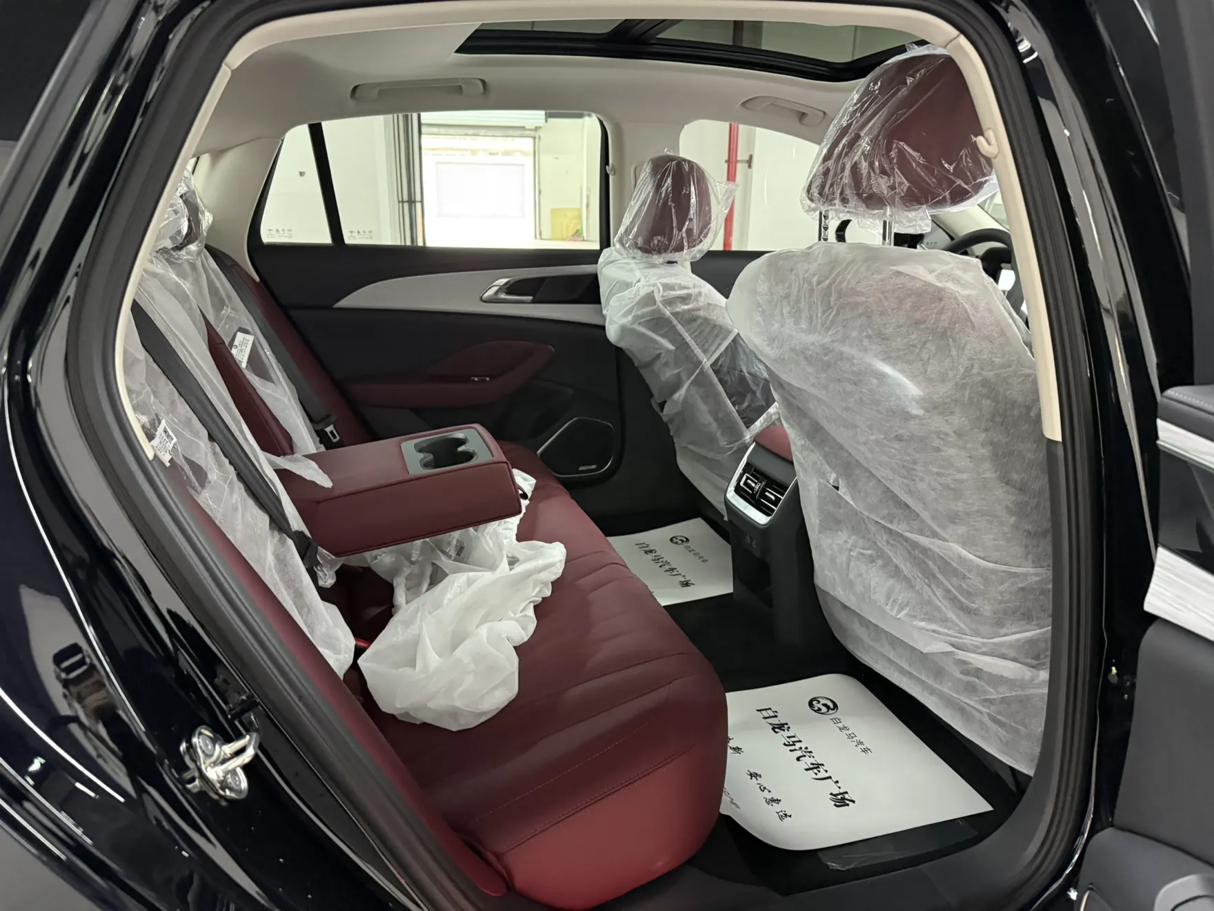 Hongqi H5, 2025 14