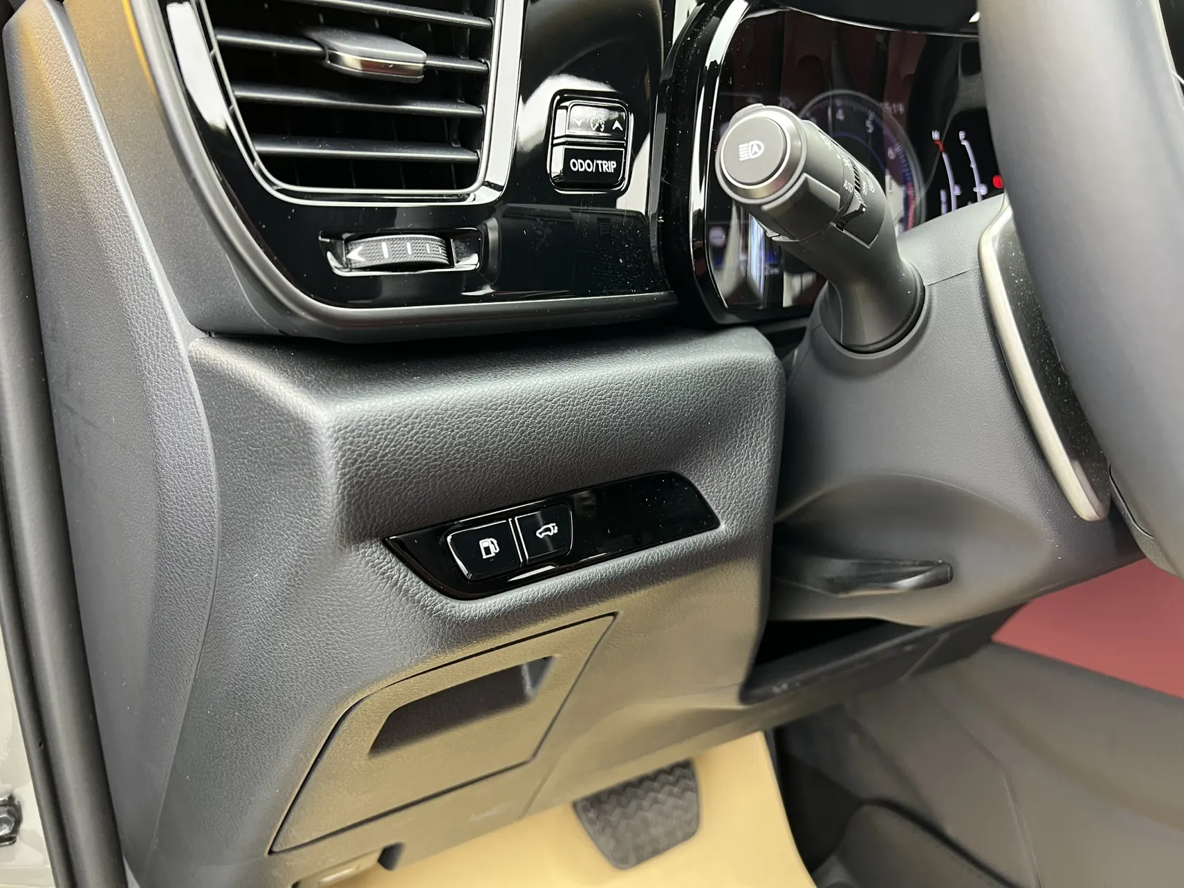 Lexus NX 200, 2025 32