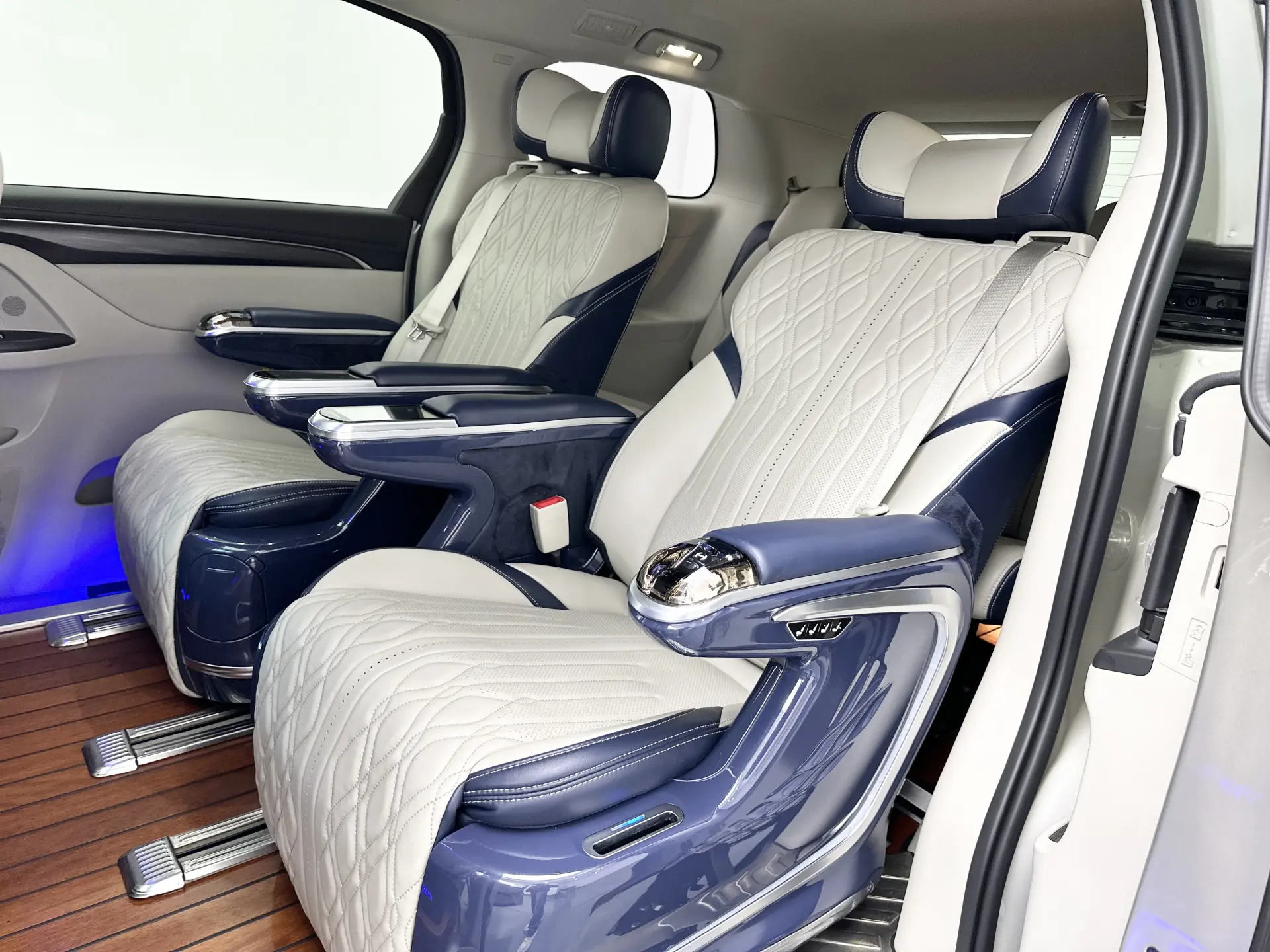 Buick GL8, 2022 12
