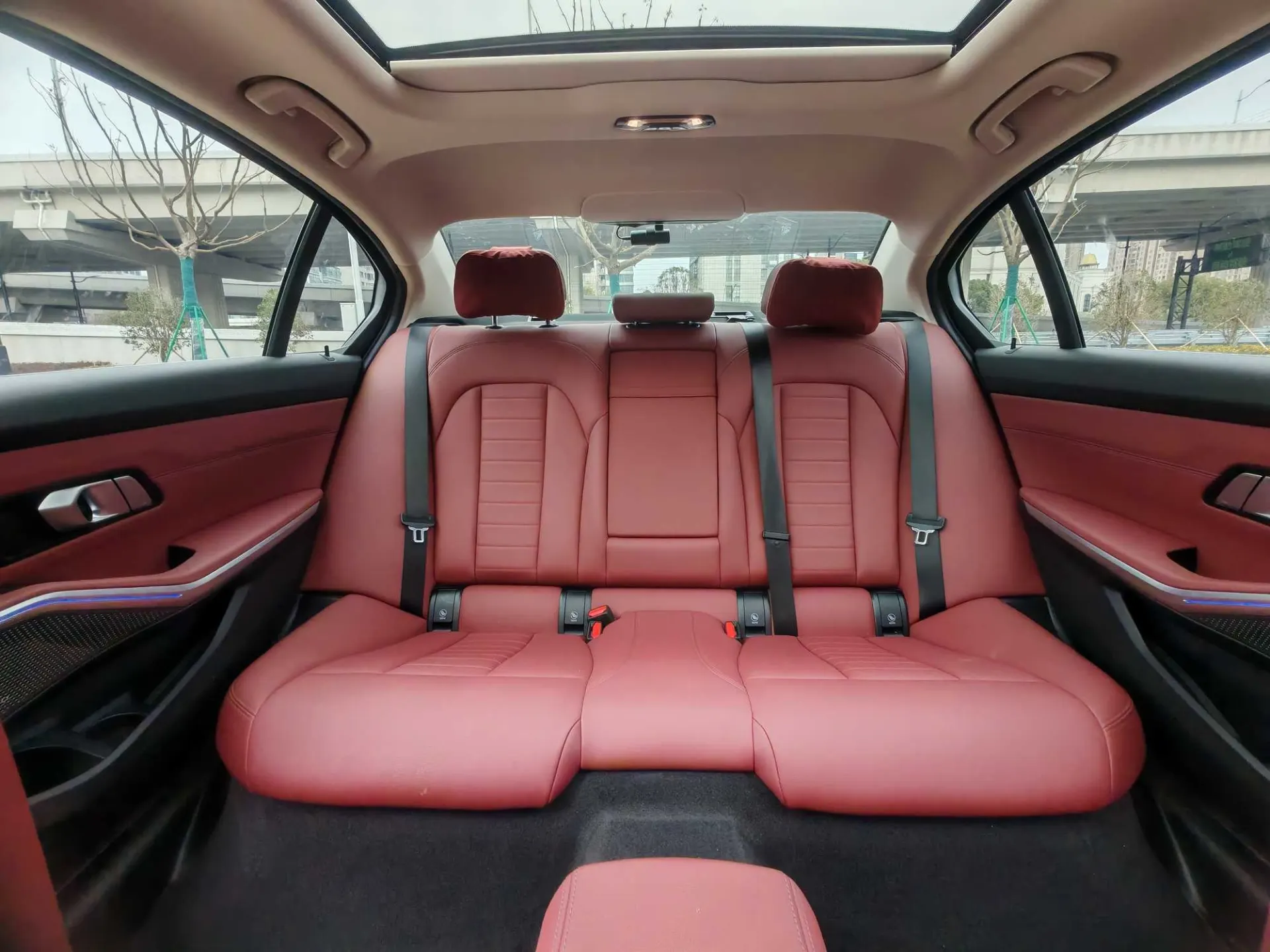 BMW 325Li, 2021 13