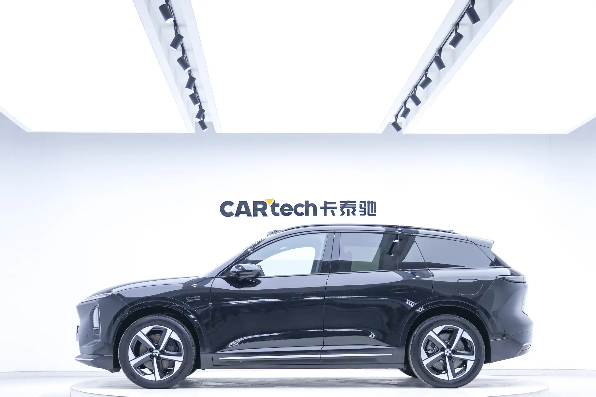 NIO ES6, 2025 8