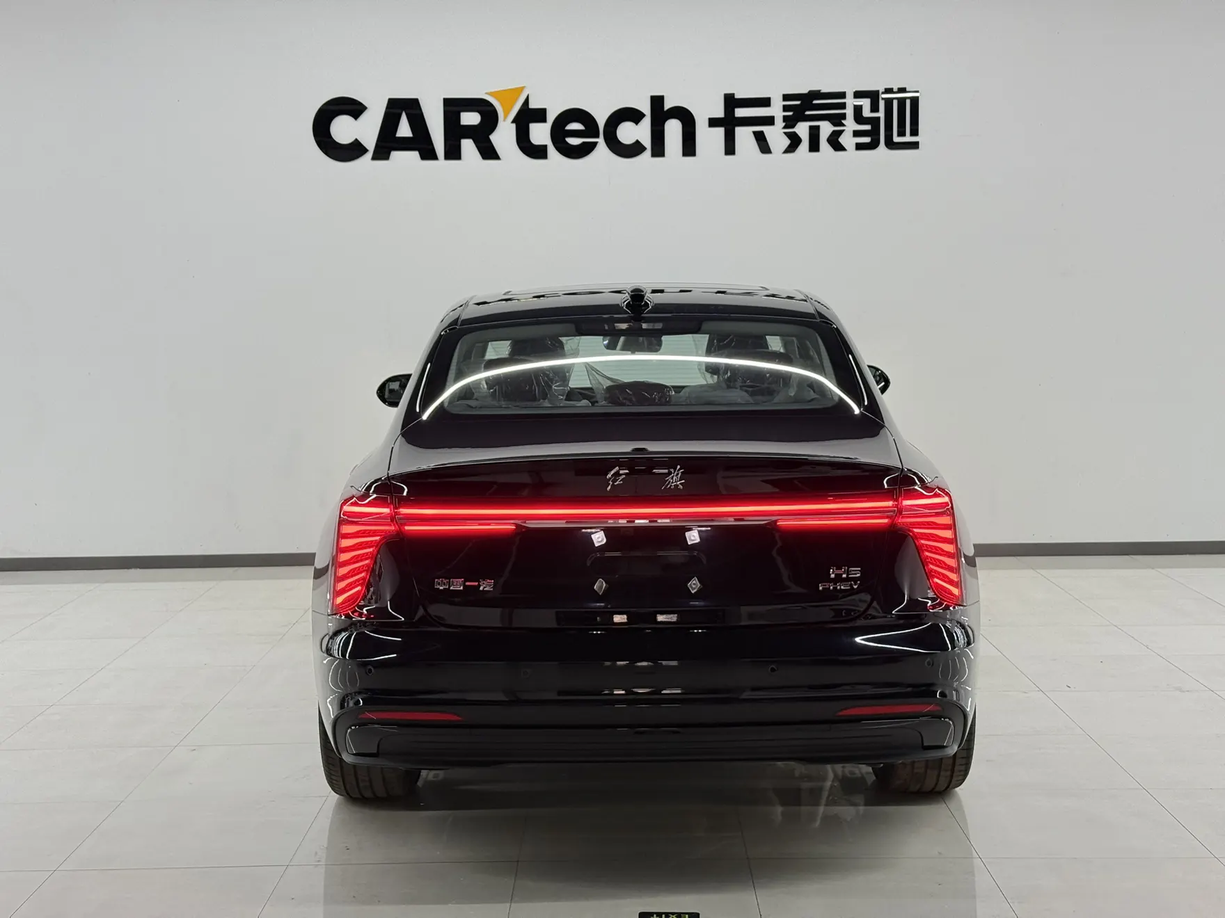 Hongqi H5, 2025 все фото