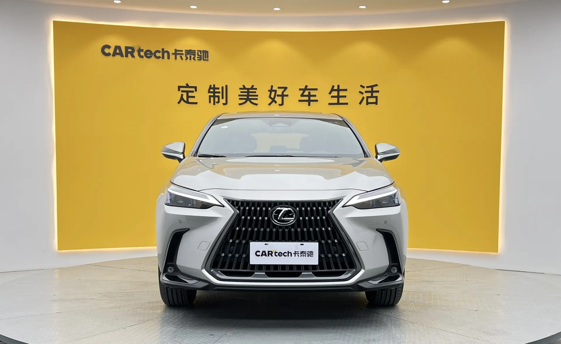 Lexus NX 200, 2025 3