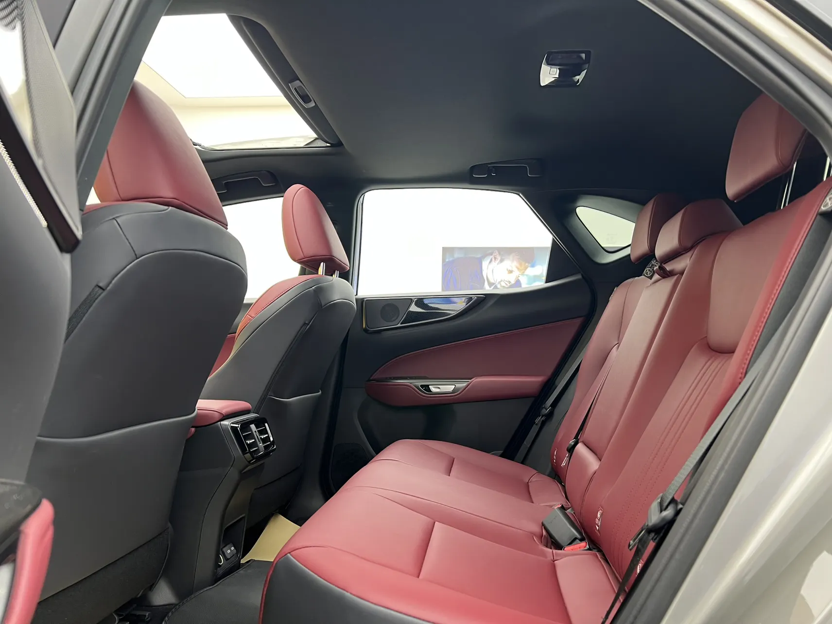 Lexus NX 200, 2025 20