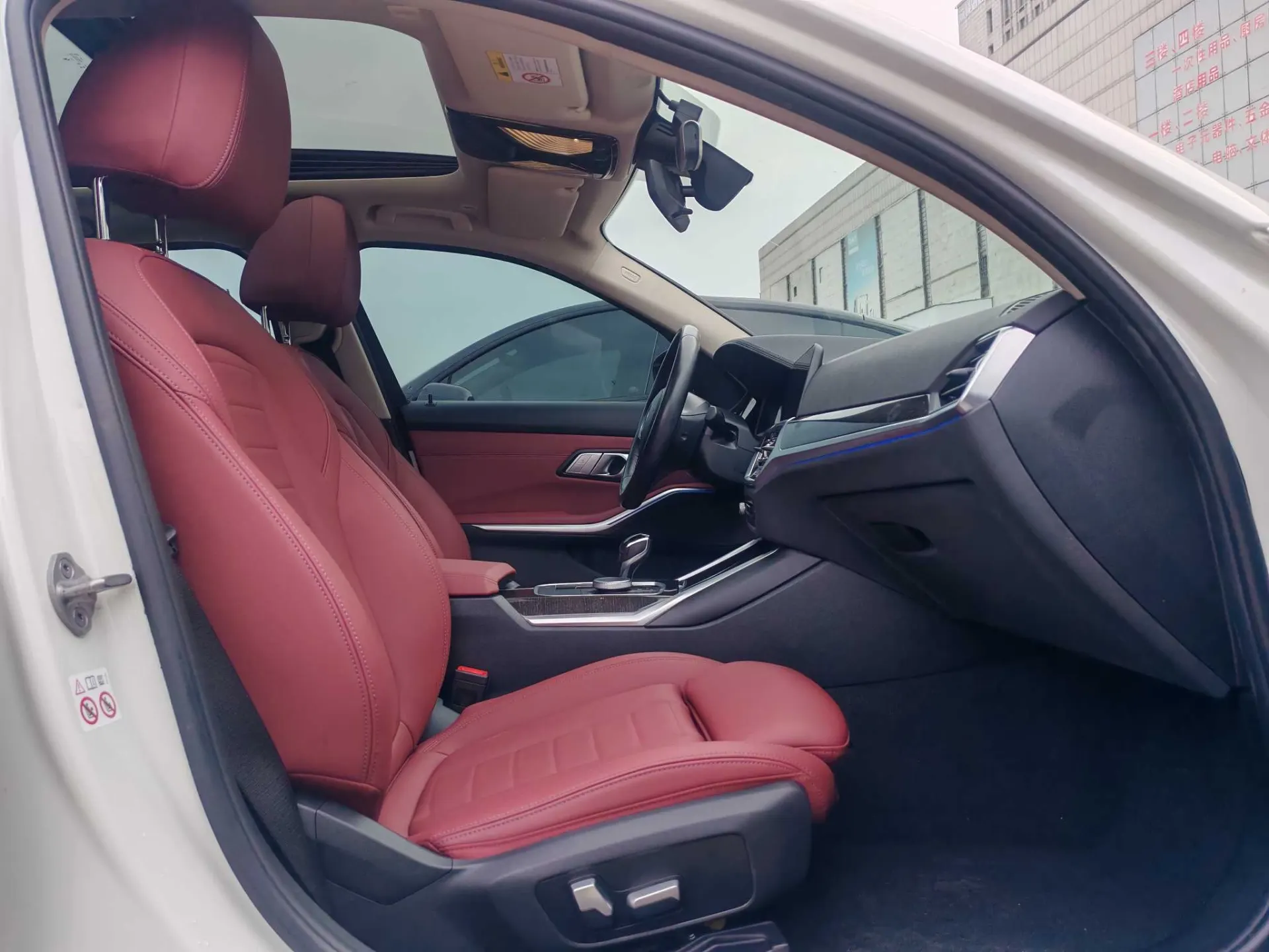 BMW 325Li, 2021 18