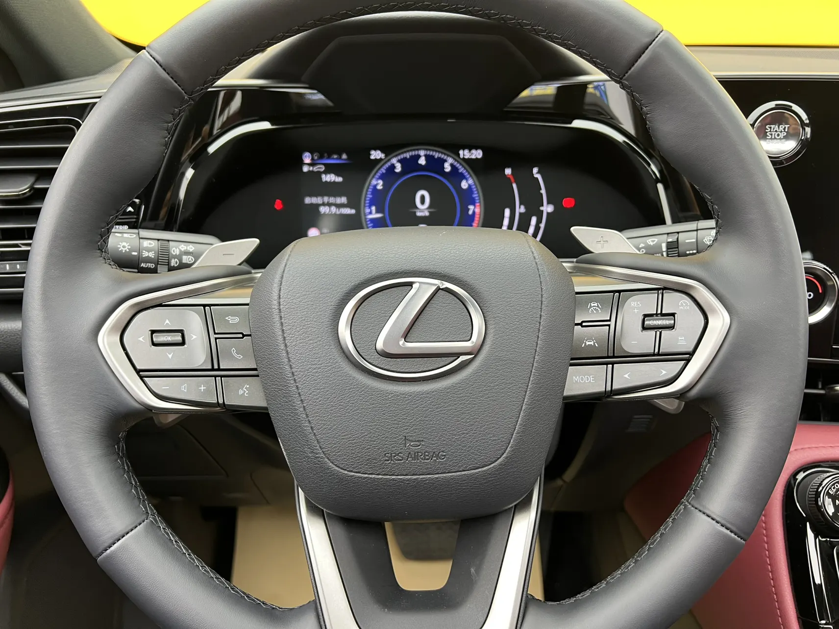Lexus NX 200, 2025 15