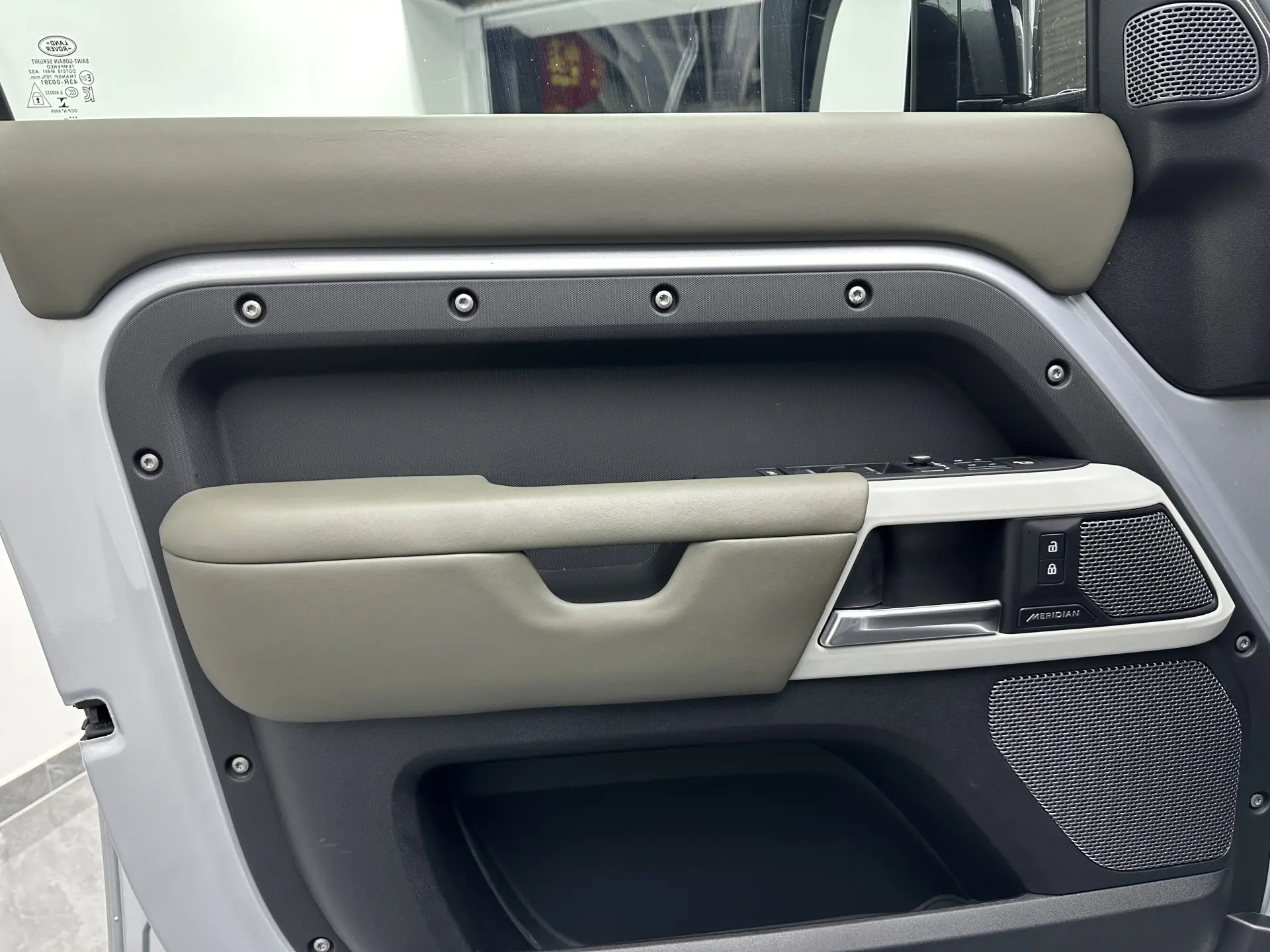 Land Rover Defender, 2021 22