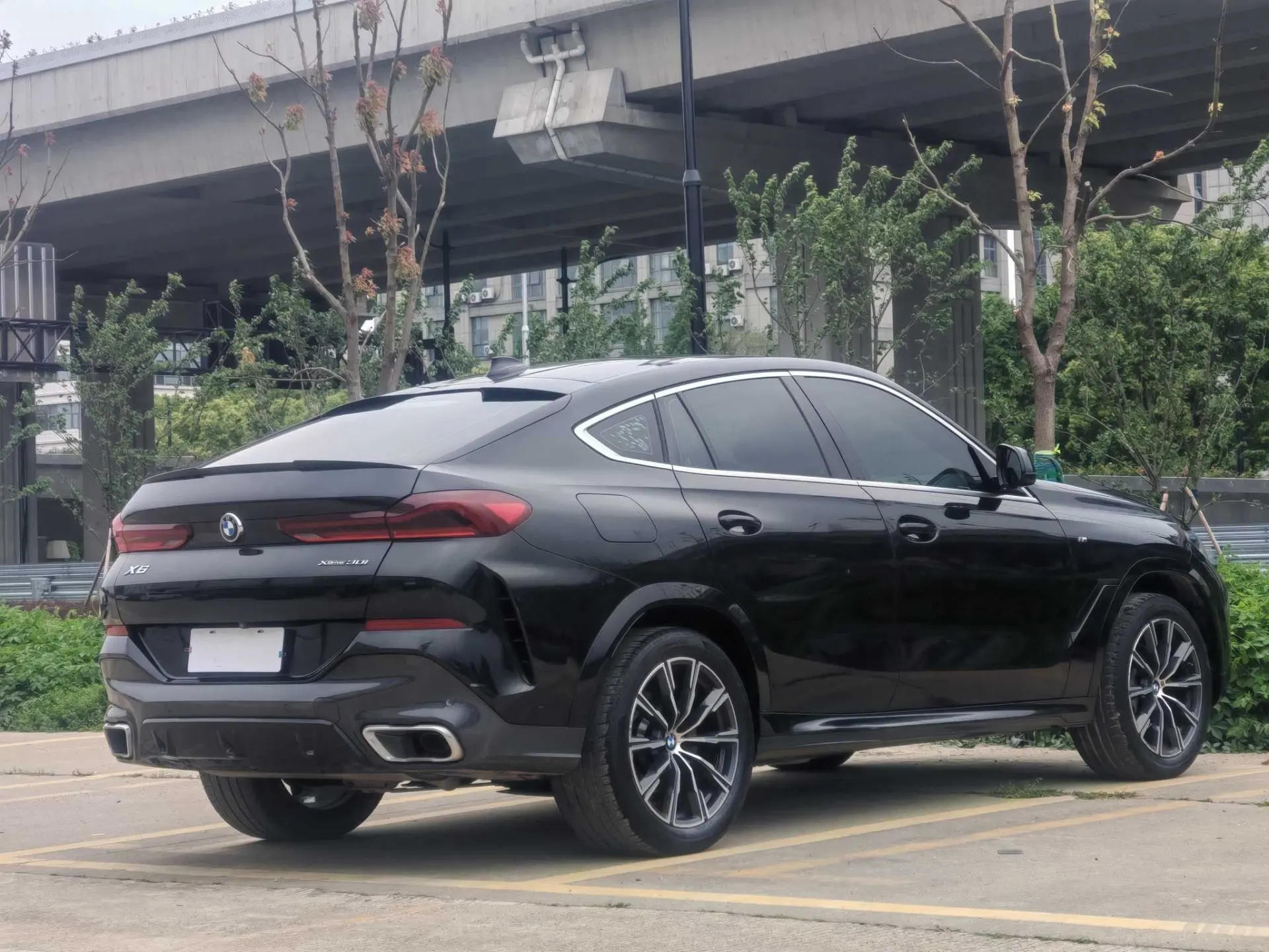 BMW X6, 2021 все фото