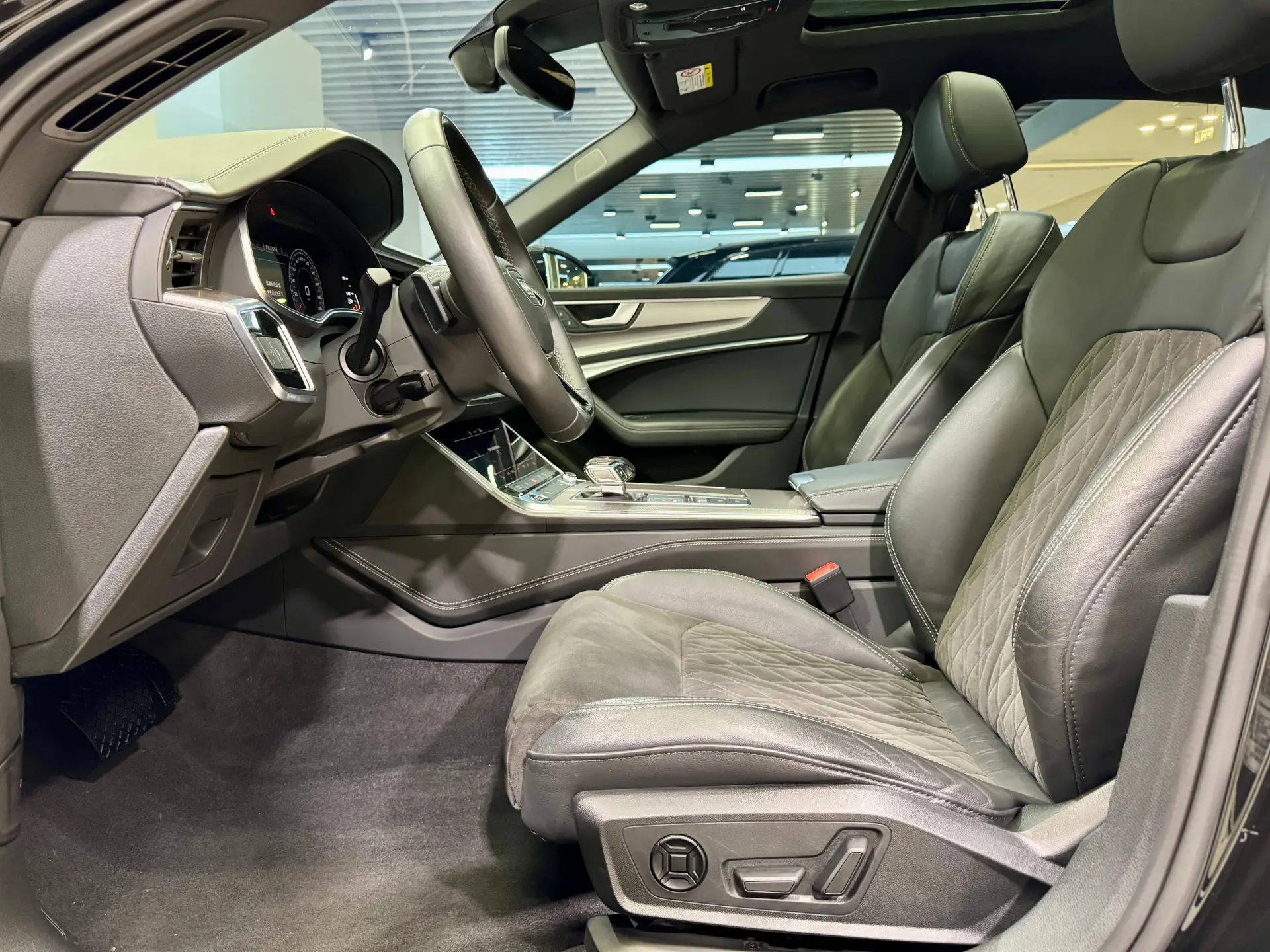 Audi A6L 55 TFSI, 2021 6