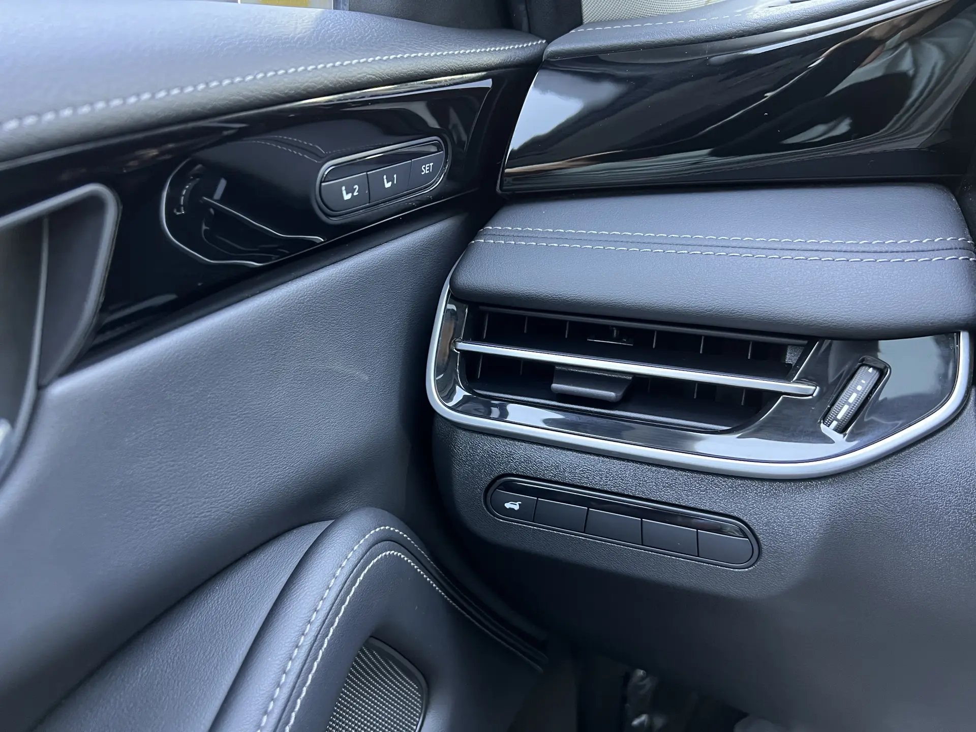 Infiniti QX60, 2023 15