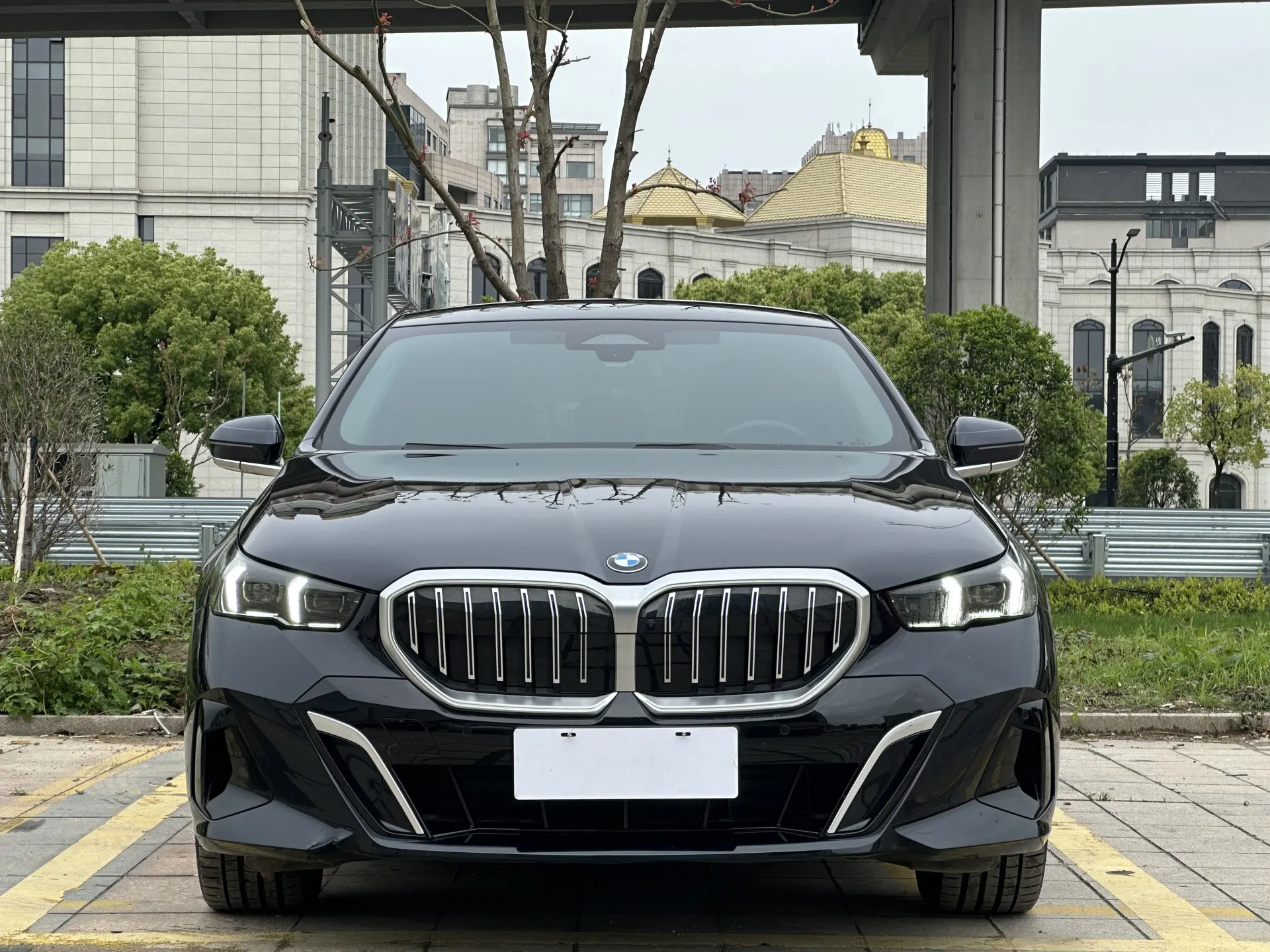 BMW 530Li, 2024 3