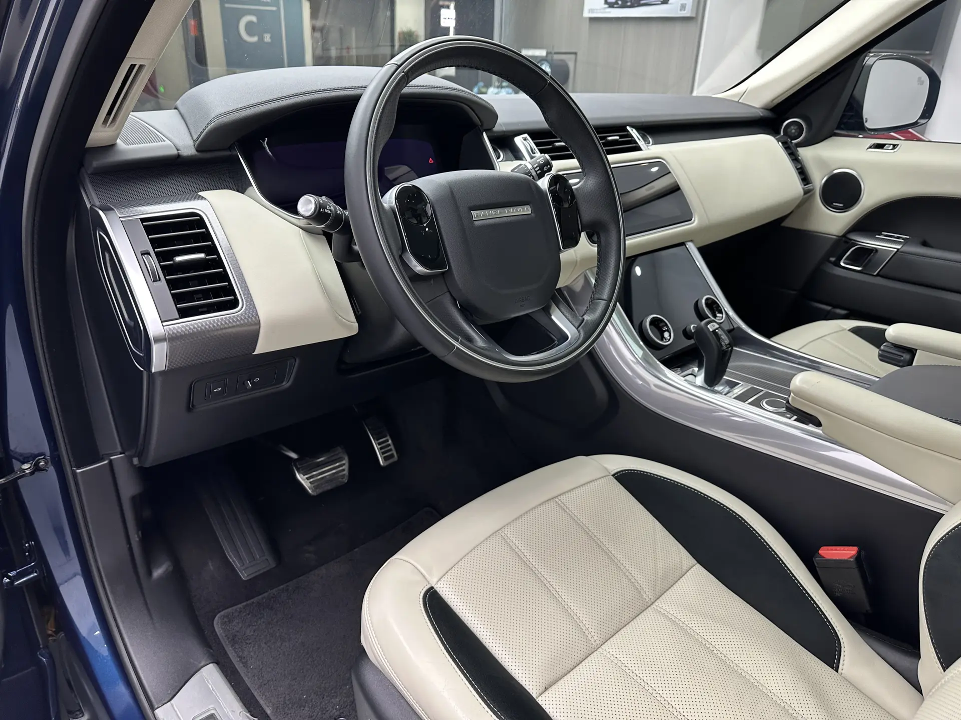 Land Rover Range Rover Sport, 2023 12