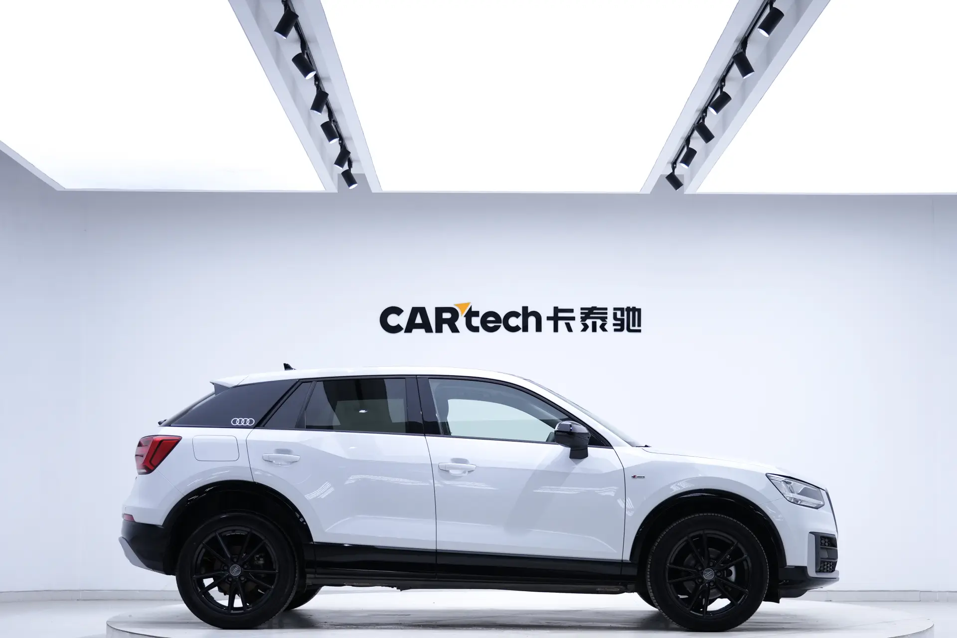 Audi Q2L 35 TFSI, 2021 4